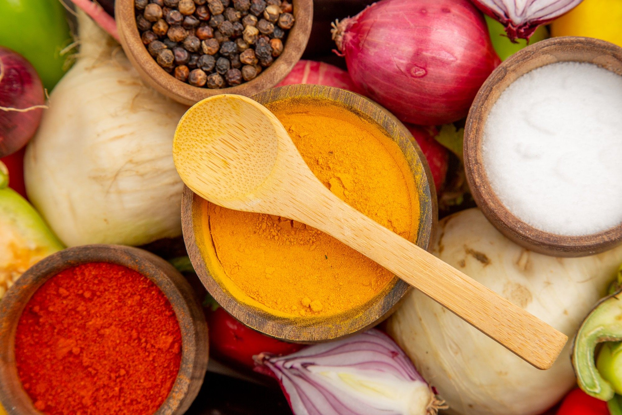 Cara Membuat Bumbu Dasar Putih, Kuning, dan Merah untuk Masakan Tradisional Indonesia