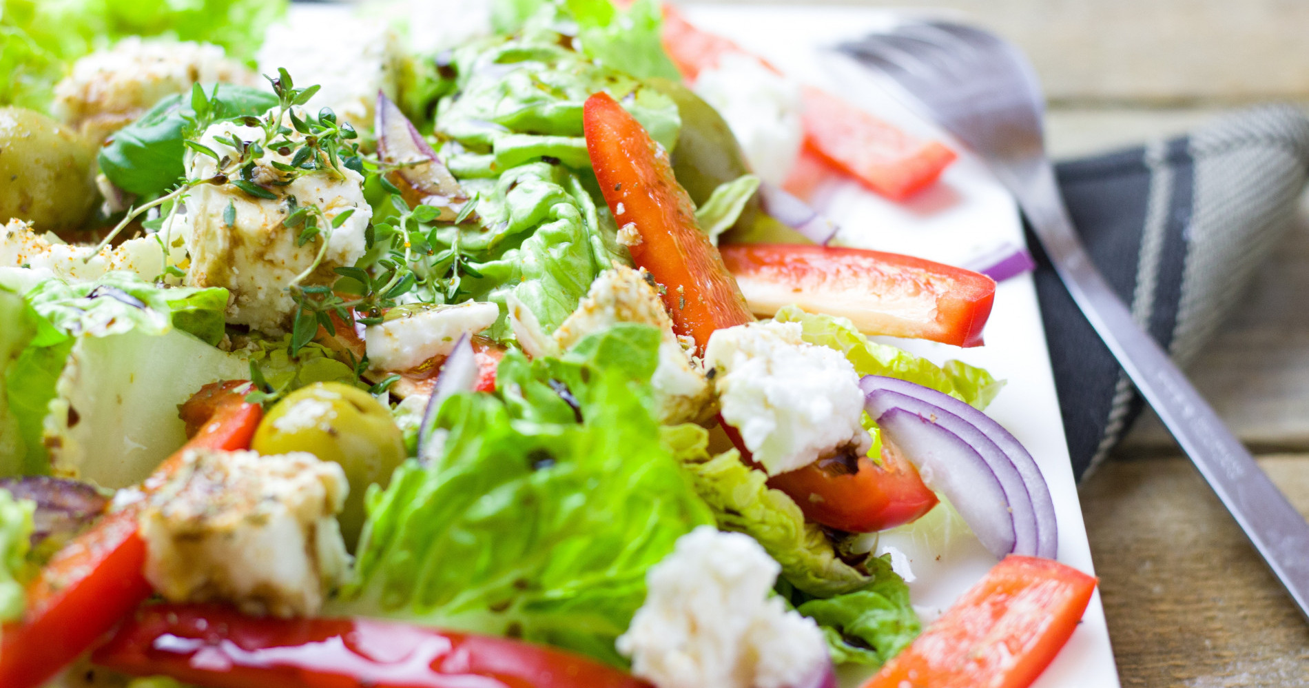 Mau Bikin Salad yang Segar & Enak? Cobain Yuk Tip Ini