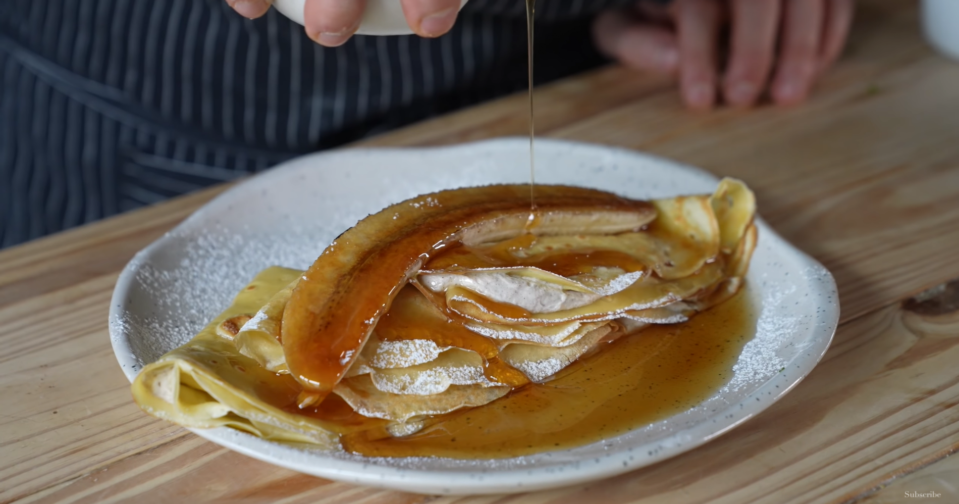 Cocok buat Brunch, Yuk Bikin Crepes Krim Kayu Manis ala Joshua Weissman