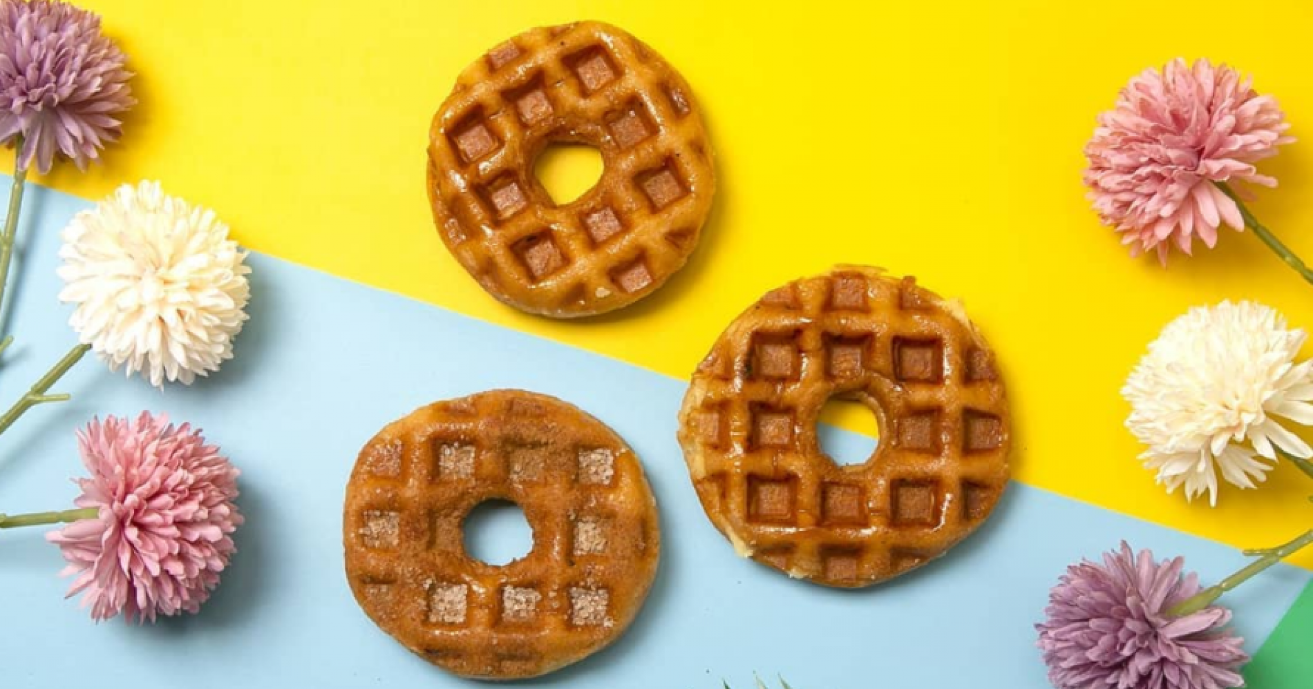 Dunkin' Donuts & Krispy Kreme Jual Doffle, Mana Favorit Genhype?