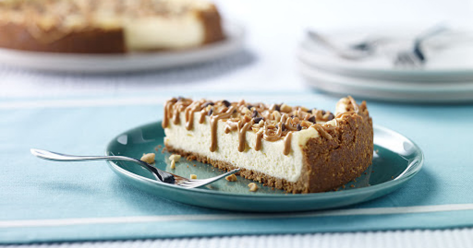Kreasi Cheesecake ala New York dengan Lapisan Luar Kacang