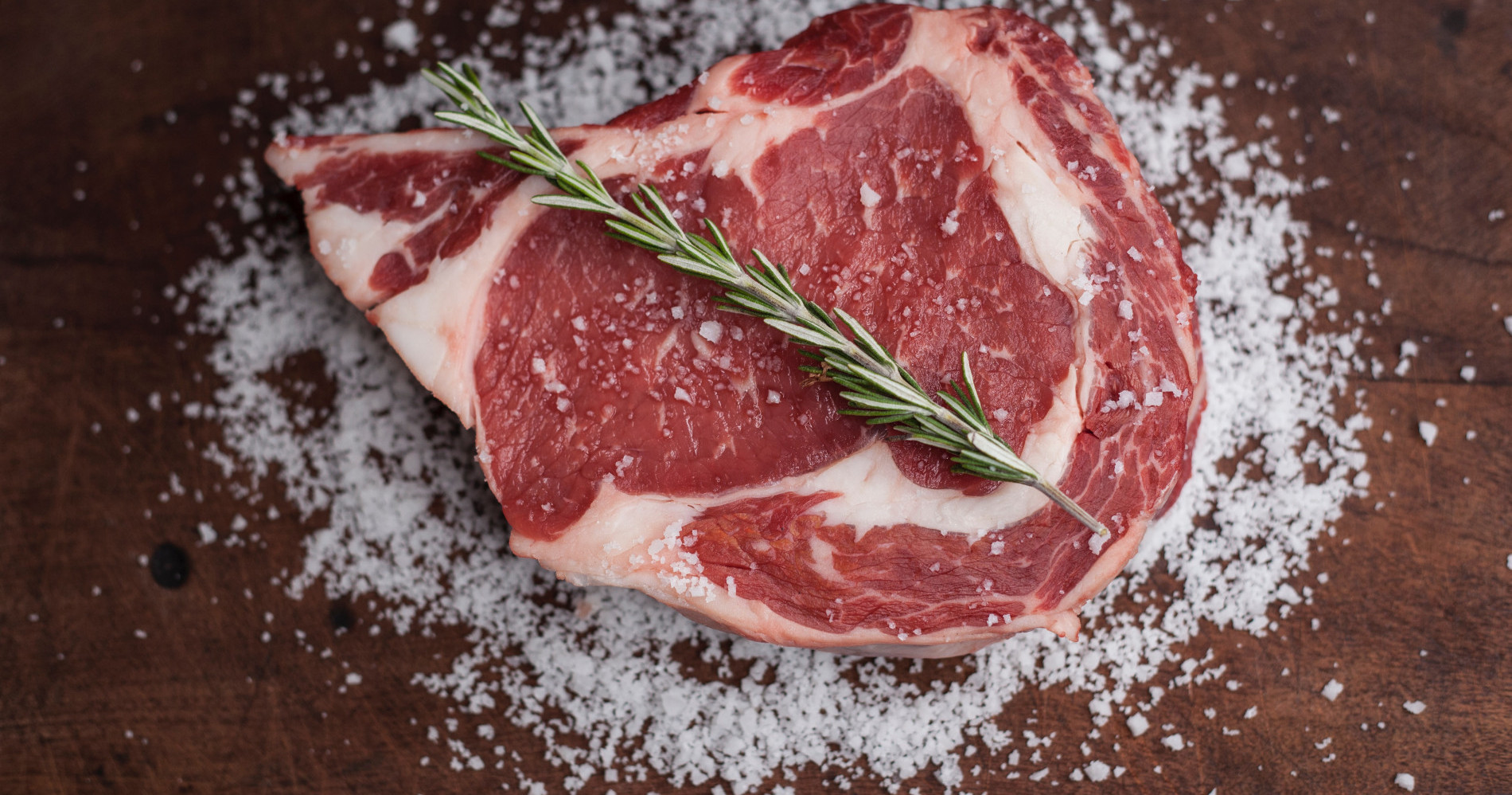 Suka Steak? Ini 4 Perbedaan Daging Sirloin & Tenderloin