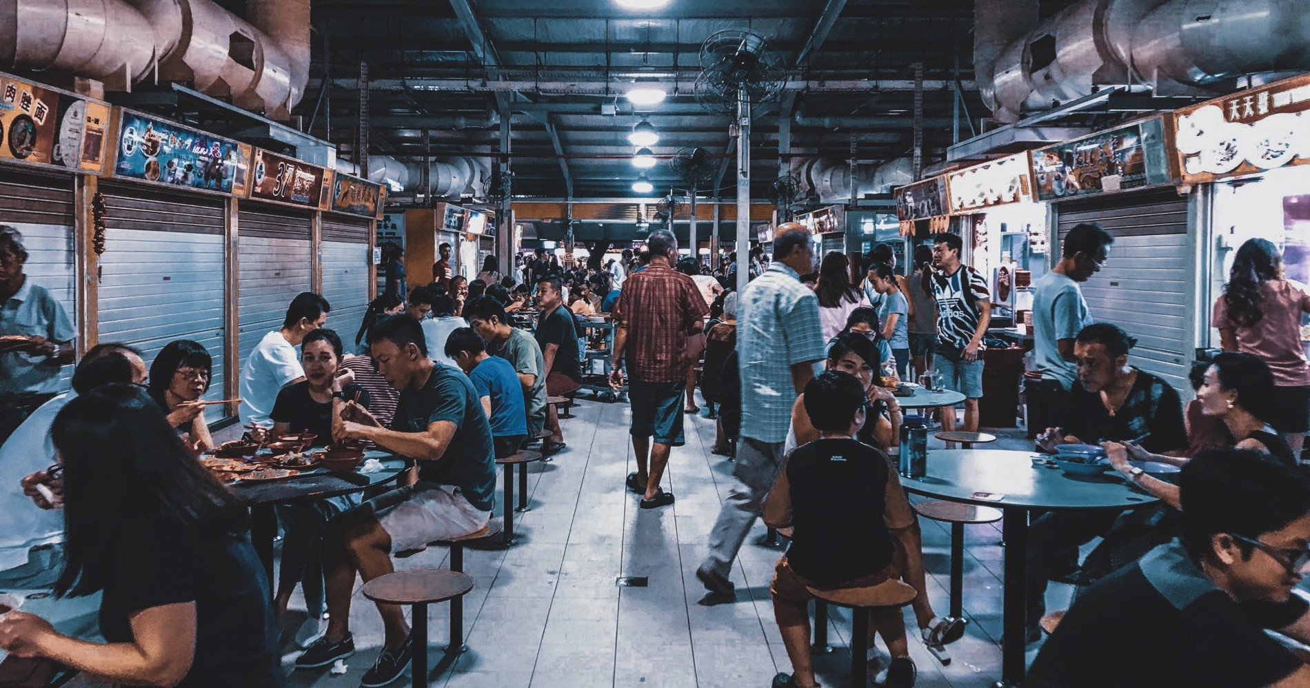 5 Tips Makan Sehat di Food Court