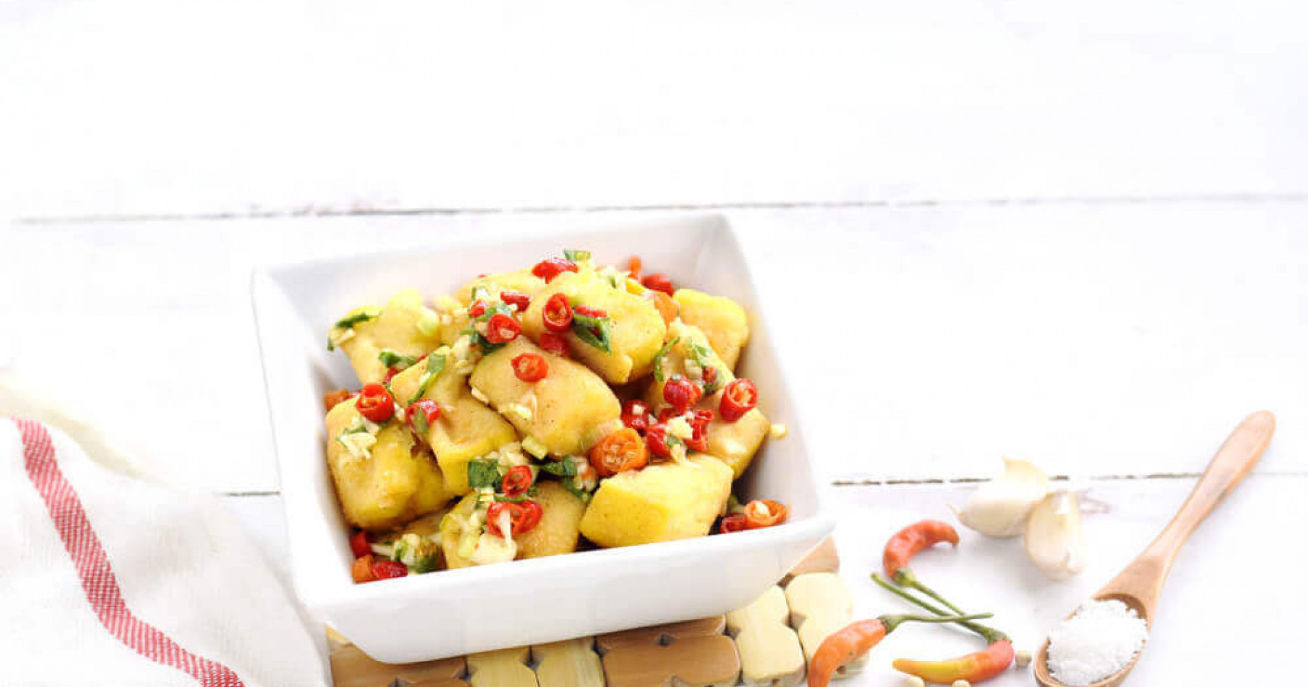 Enak Buat Lauk & Camilan, Yuk Coba Resep Tahu Cabai Garam ala Chef Devina