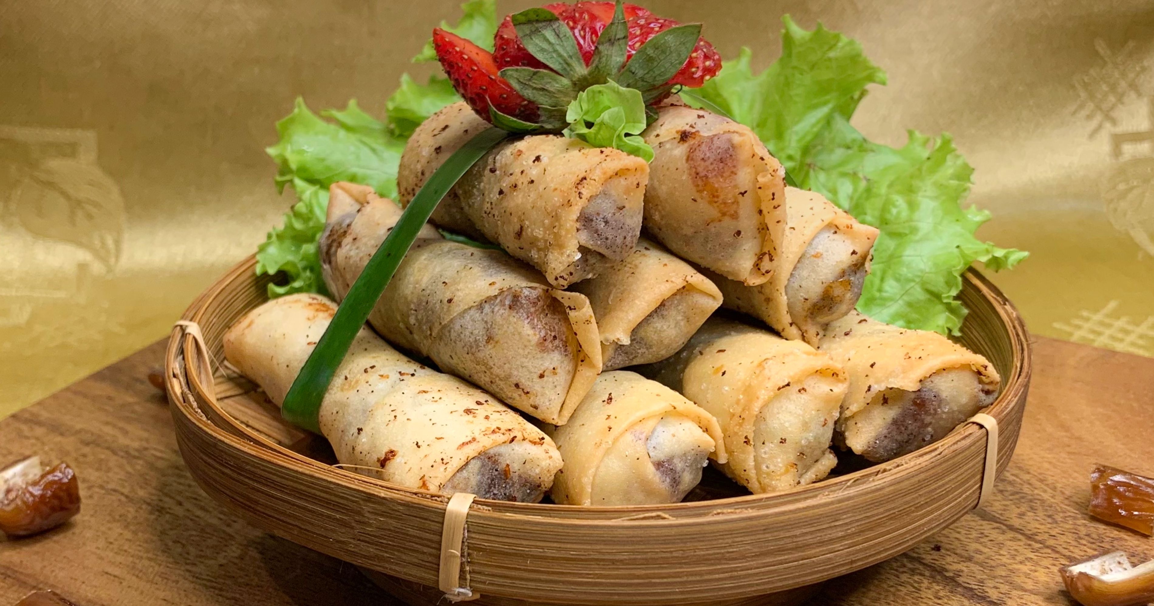 Lumpia Keju Kurma. (Sumber gambar: Sisca Soewitomo) Lumpia Keju Kurma. (Sumber gambar: Sisca Soewitomo)