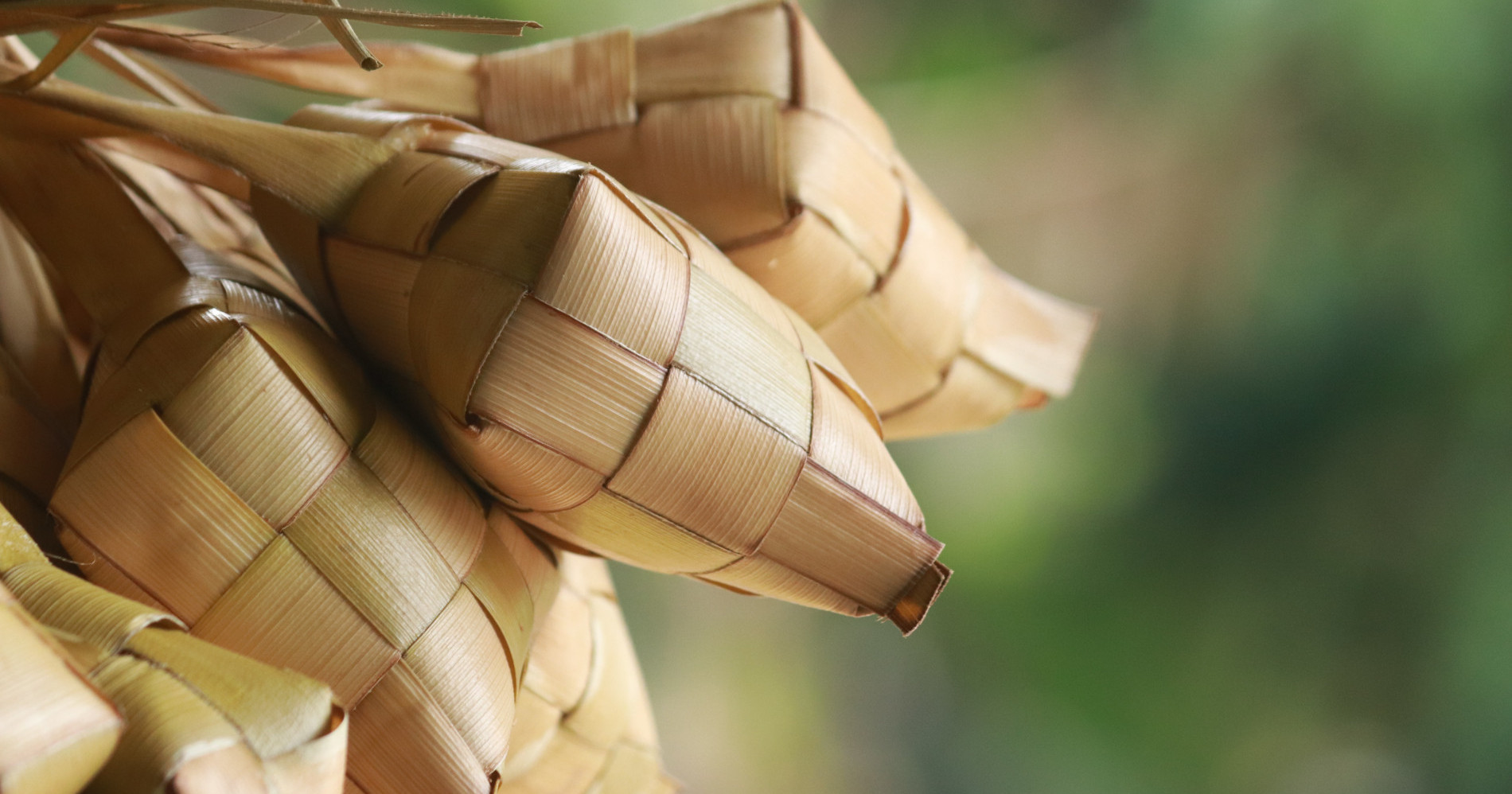 10 Sajian Khas yang Biasa Disantap saat Lebaran