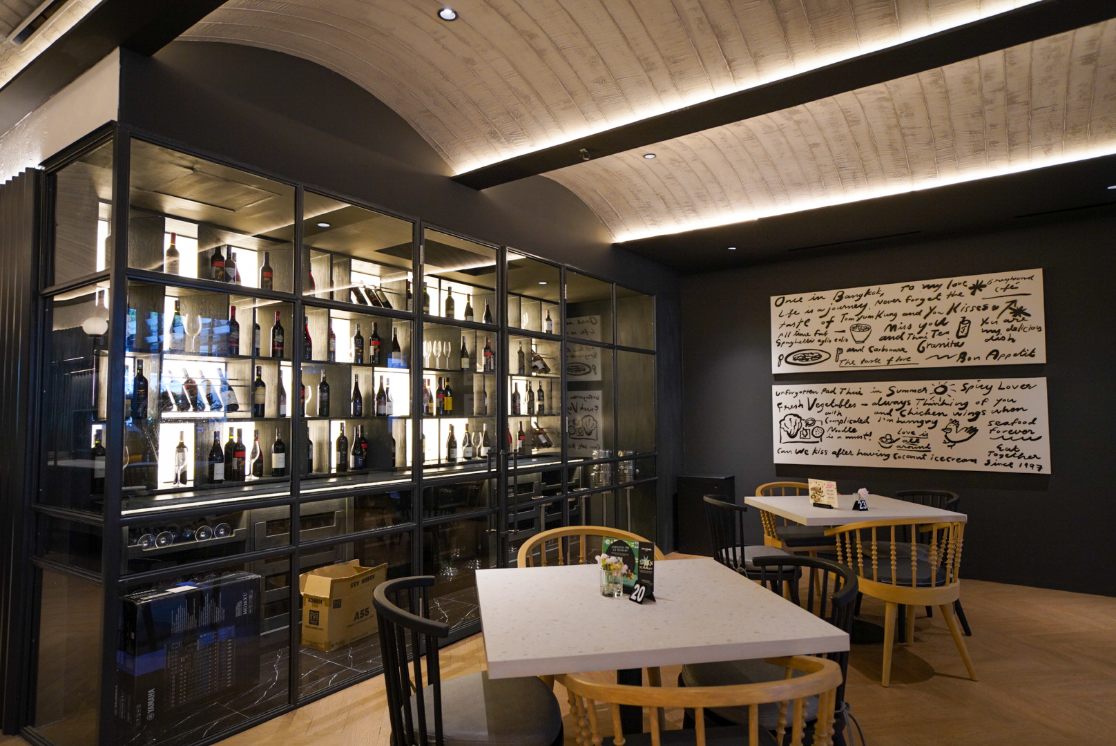 Tampilan dalam Greyhound Cafe Menteng, Jakarta. (Sumber gambar: Arena Group)