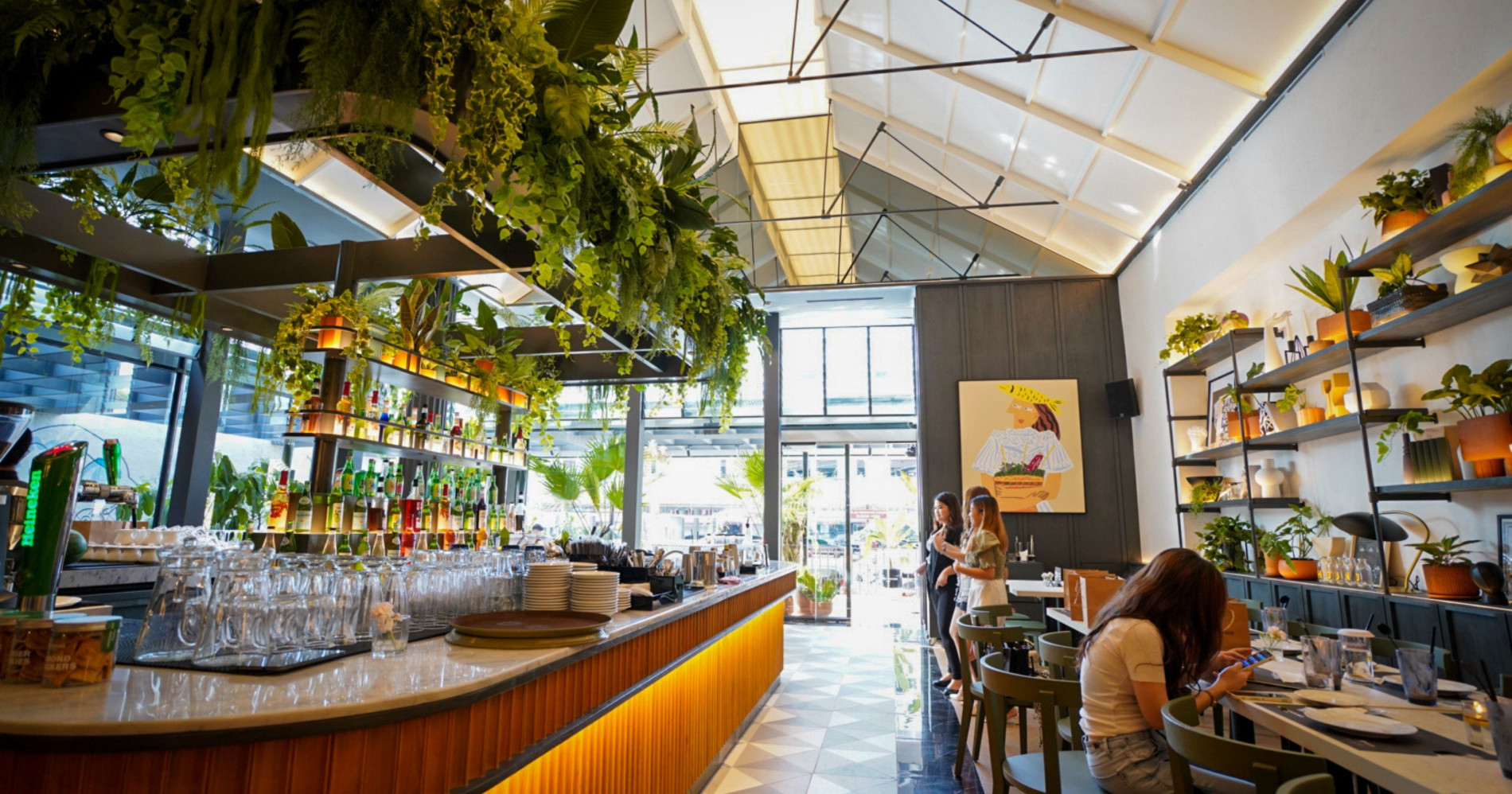 Restoran Ini Hadirkan Pengalaman Santapan Modern Khas Thailand