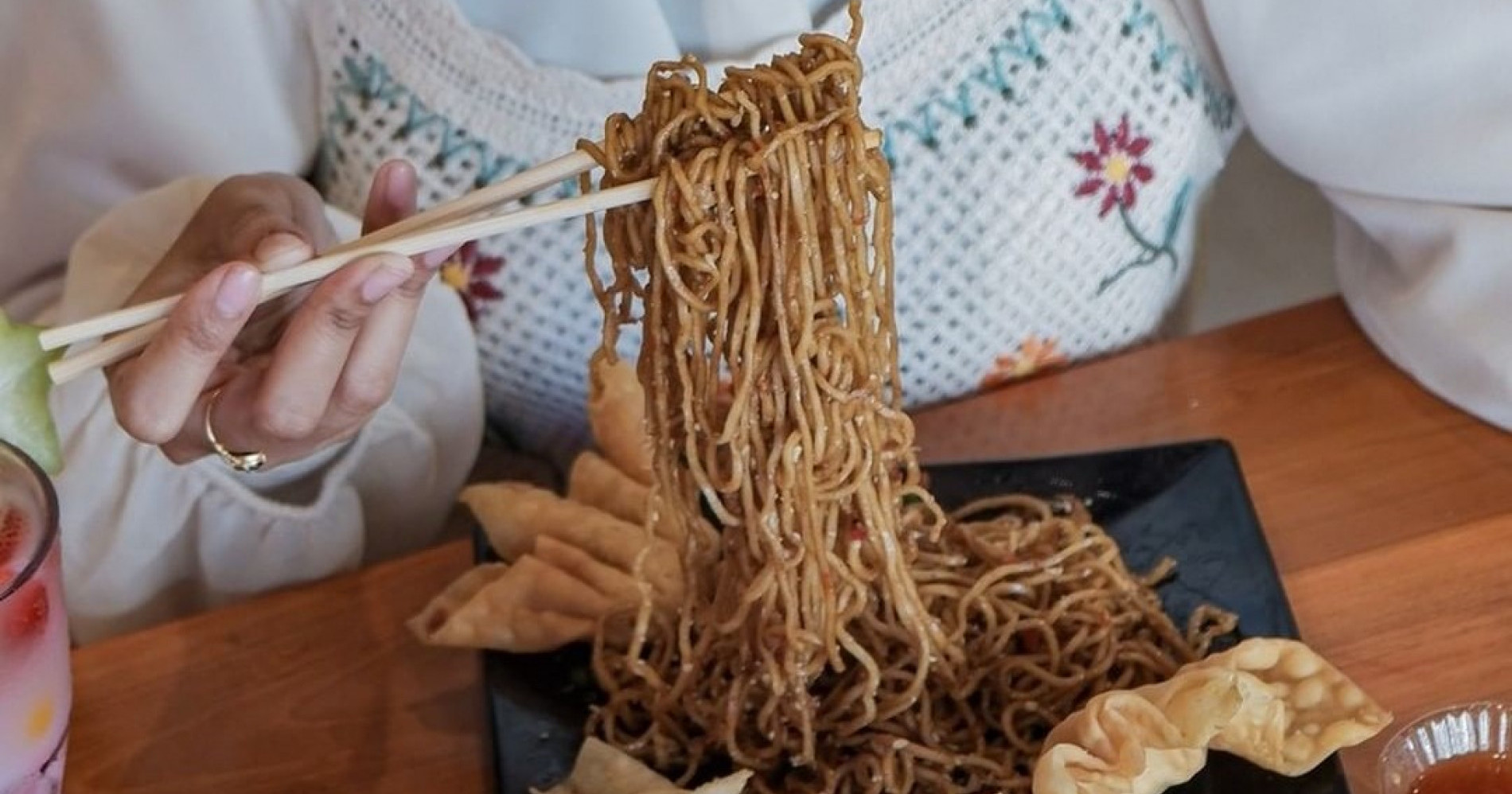 Antusiasme Mie Gacoan Masih Tinggi, Yuk Ketahui Asal-Usulnya
