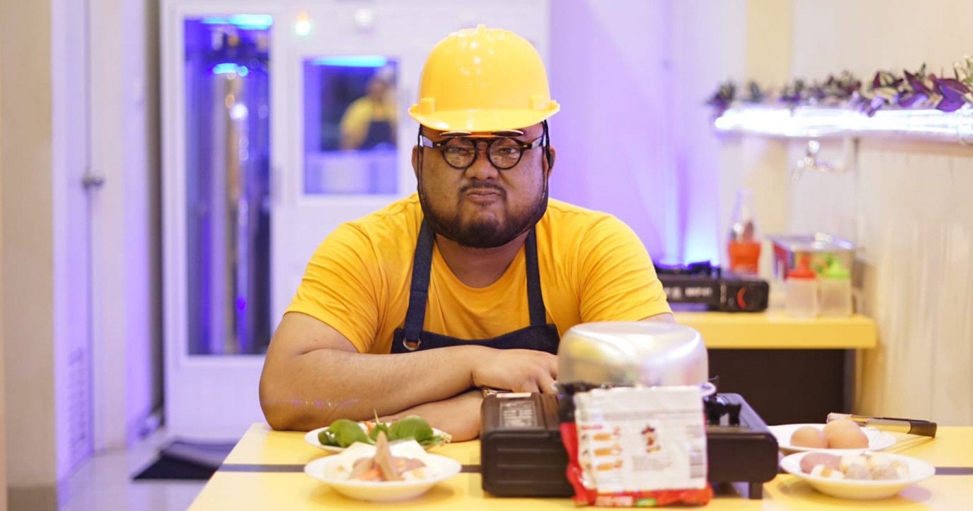 Resto Ini Ajak Pengunjung Mengkreasi Mi Instan Sesuka Mereka