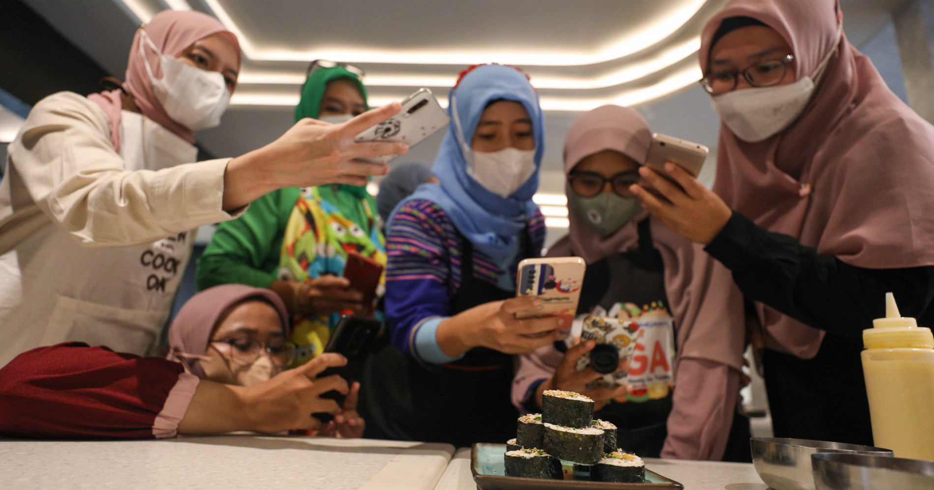 Serunya Kreasi Gimbap ala Korea di Cooking Class Hypeabis.id x Moon Chicken Station &nbsp;