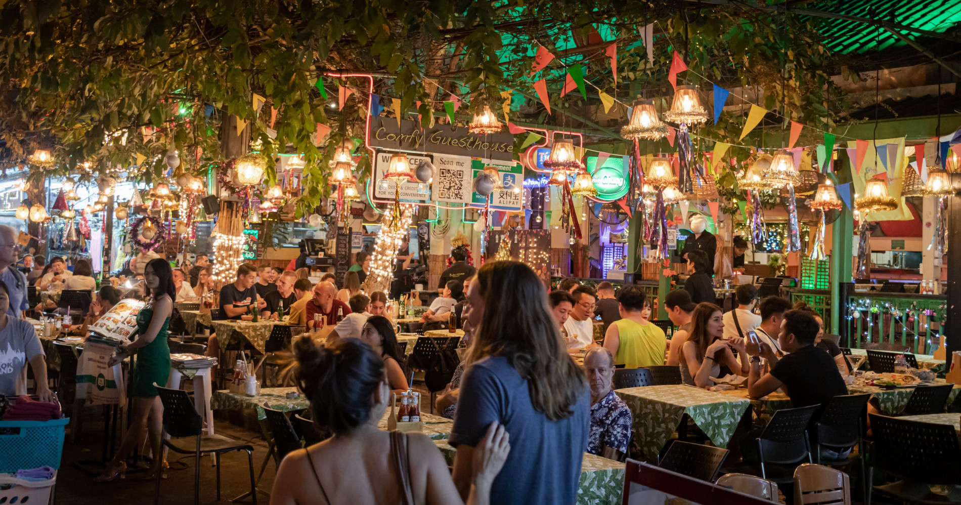 6 Negara dengan Street Food yang Enak & Murah, Kalian Suka yang Mana?