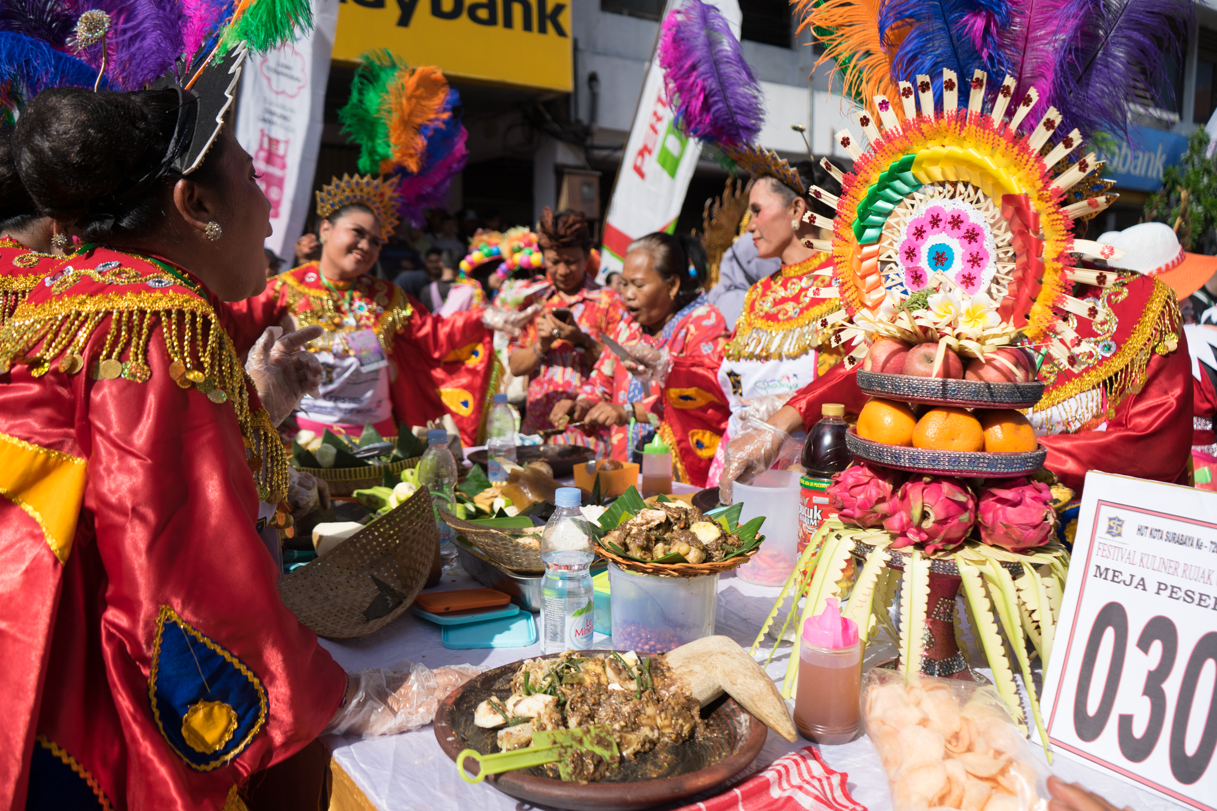 Rujak Cingur (Sumber gambar: Warisan Budaya Kemdikbud) Rujak Cingur (Sumber gambar: Warisan Budaya Kemdikbud)