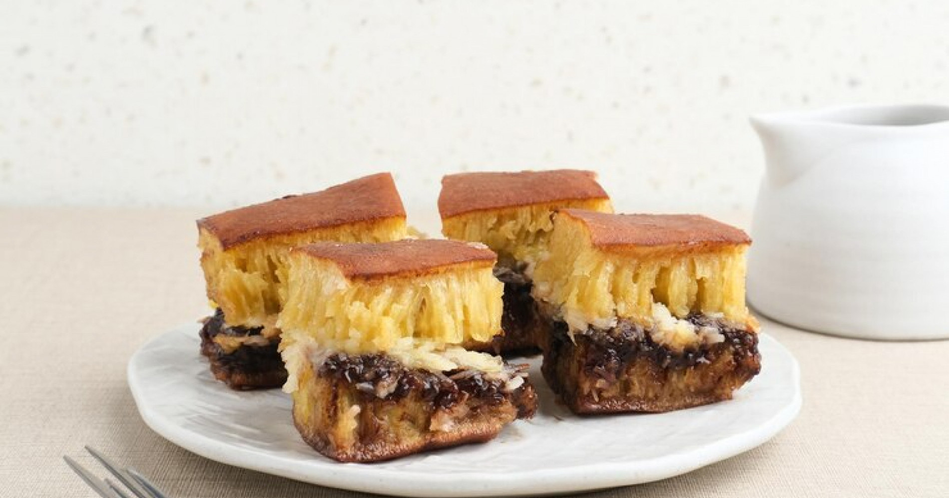 Lembut dan Bersarang, Ini Resep Martabak Manis Teflon Anti Gagal