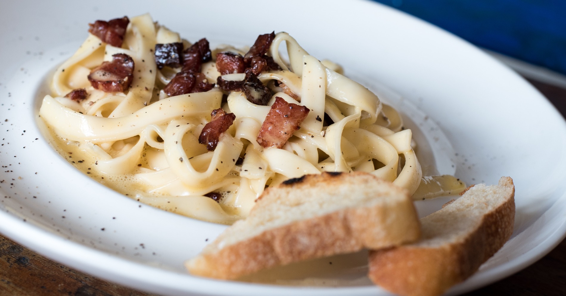 Resep Fish & Fettuccine Carbonara, Creamy dan Kaya Protein!