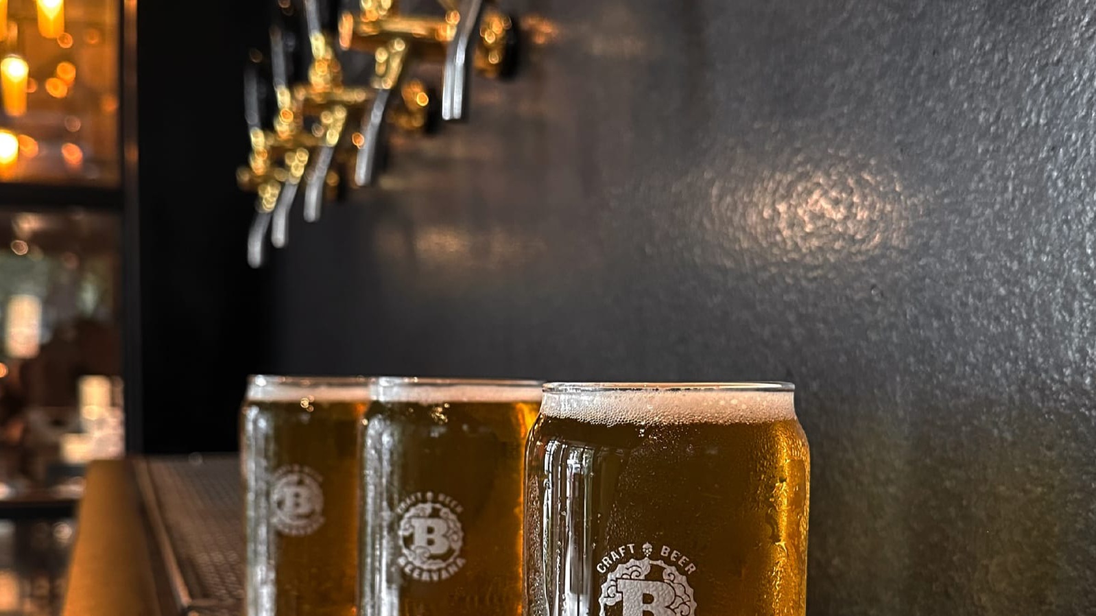 Craft Beer Wall yang ada di Meatsmith. (Sumber gambar : Istimewa)