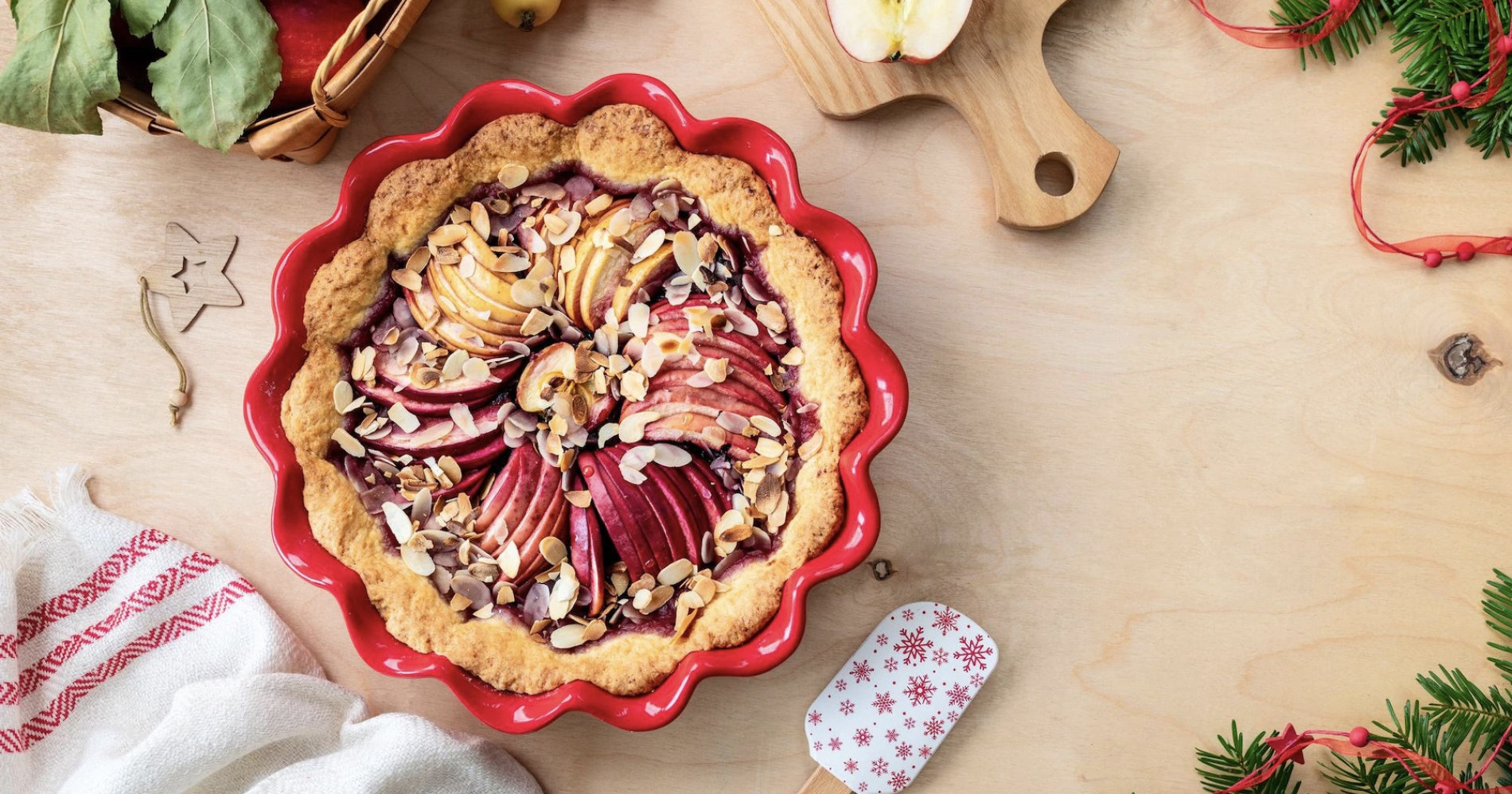 Jadi Sajian Spesial Natal, Intip Resep Apple Pie Ini Yuk!