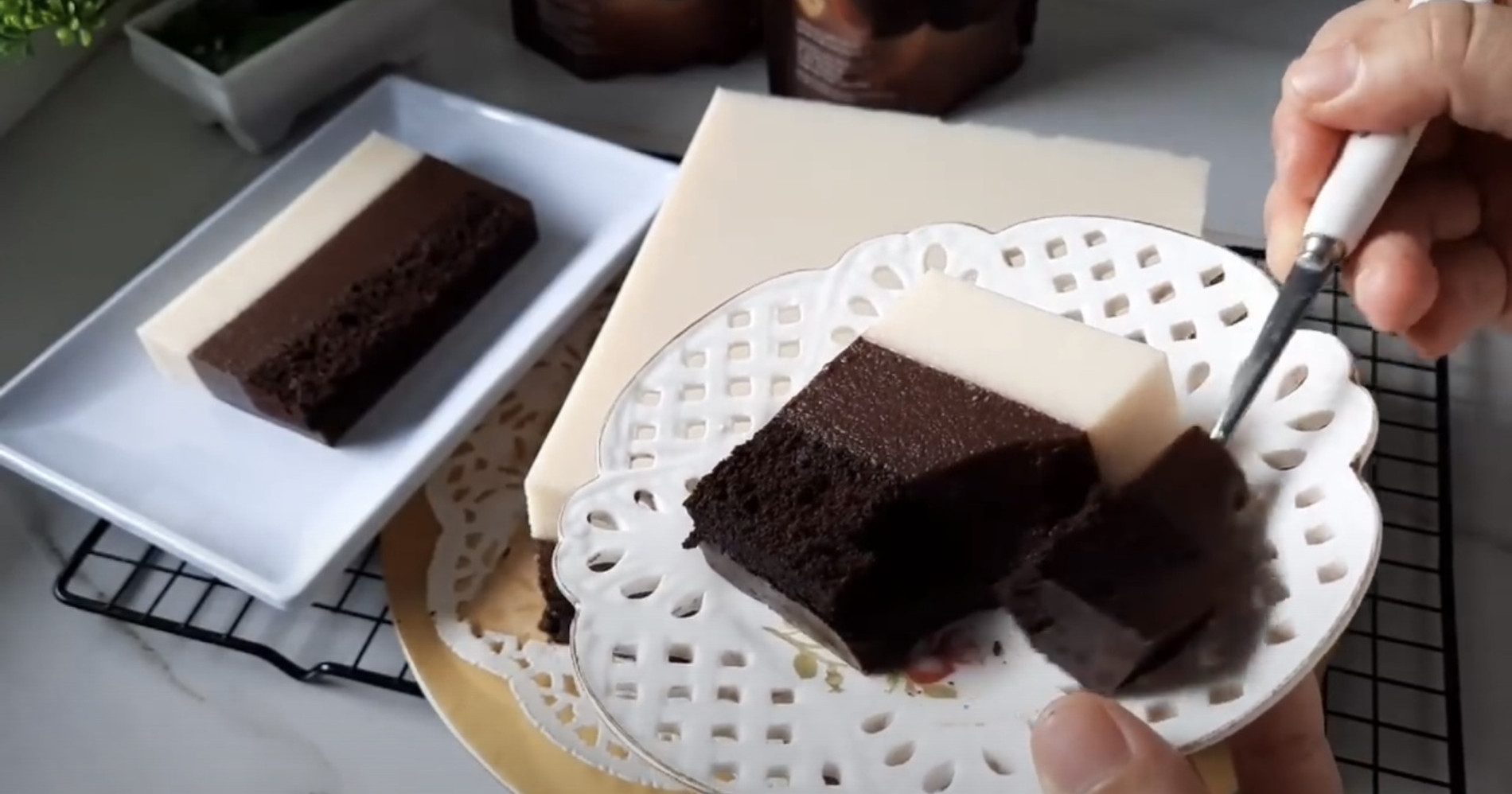 Resep Puding Lapis Cokelat Brownies, Kudapan Manis di Akhir Pekan