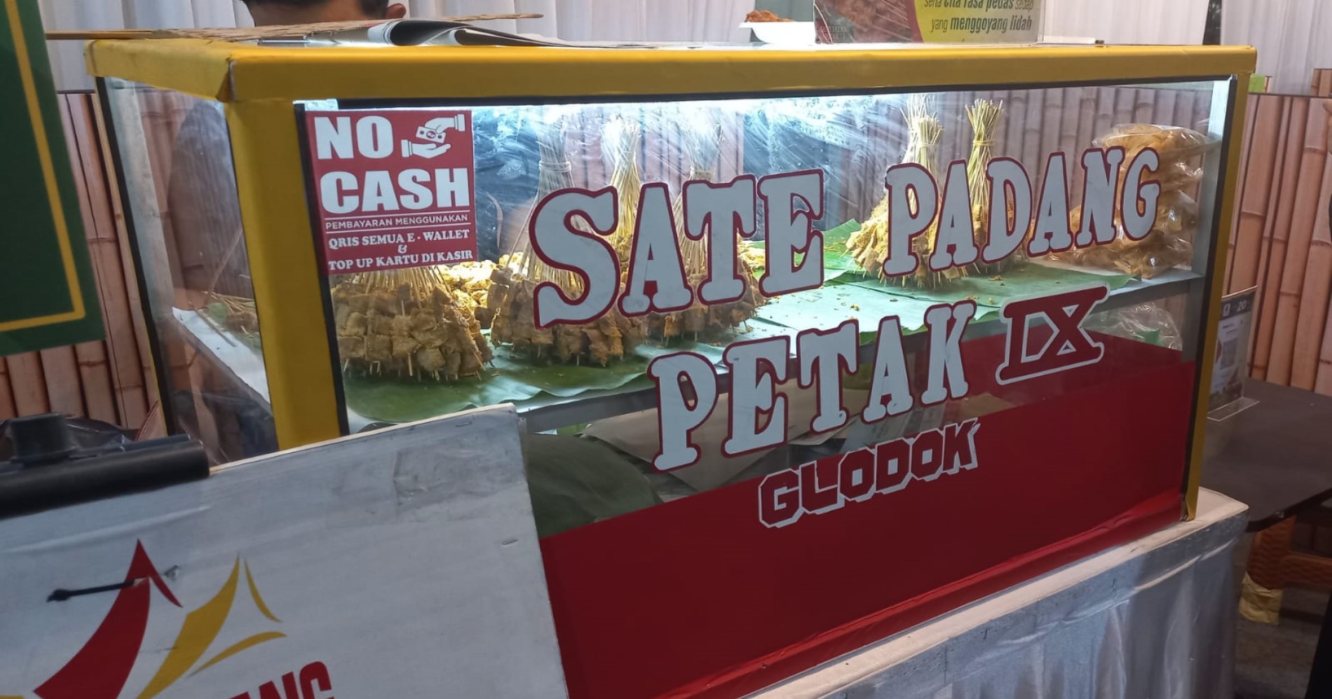 3 Kuliner Legendaris Indonesia yang Masih Eksis, Ada Sate Padang Petak IX dan Tengkleng Gajah