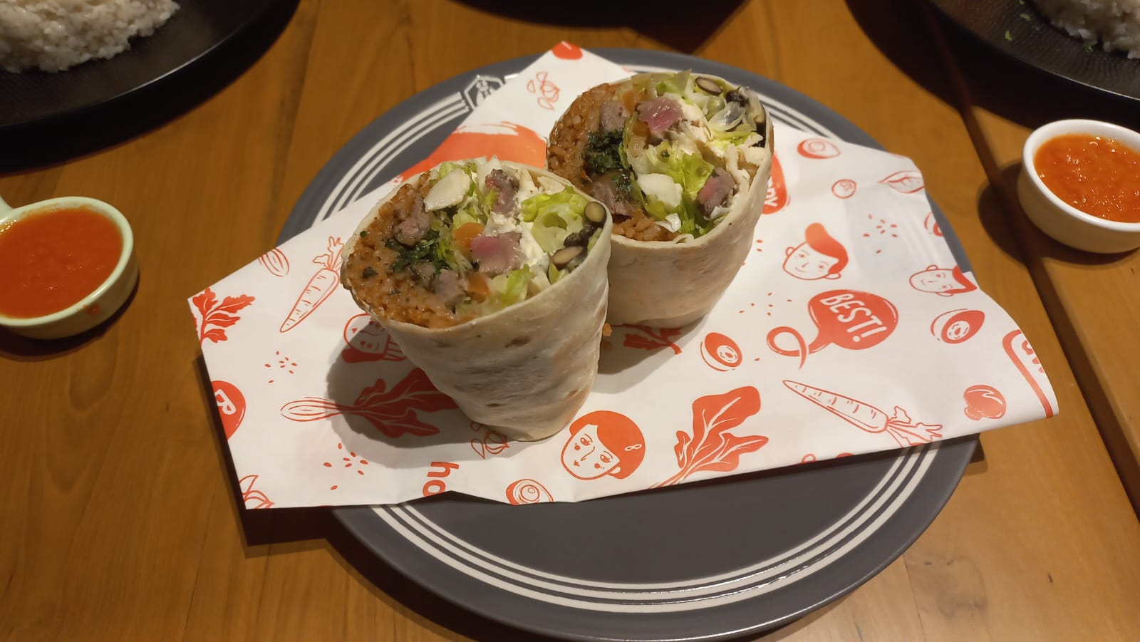 Mexican Bowl dalam bentuk Wrap (Sumber Foto: Hypeabis.id/Kintan Nabila) Mexican Bowl dalam bentuk Wrap (Sumber Foto: Hypeabis.id/Kintan Nabila)