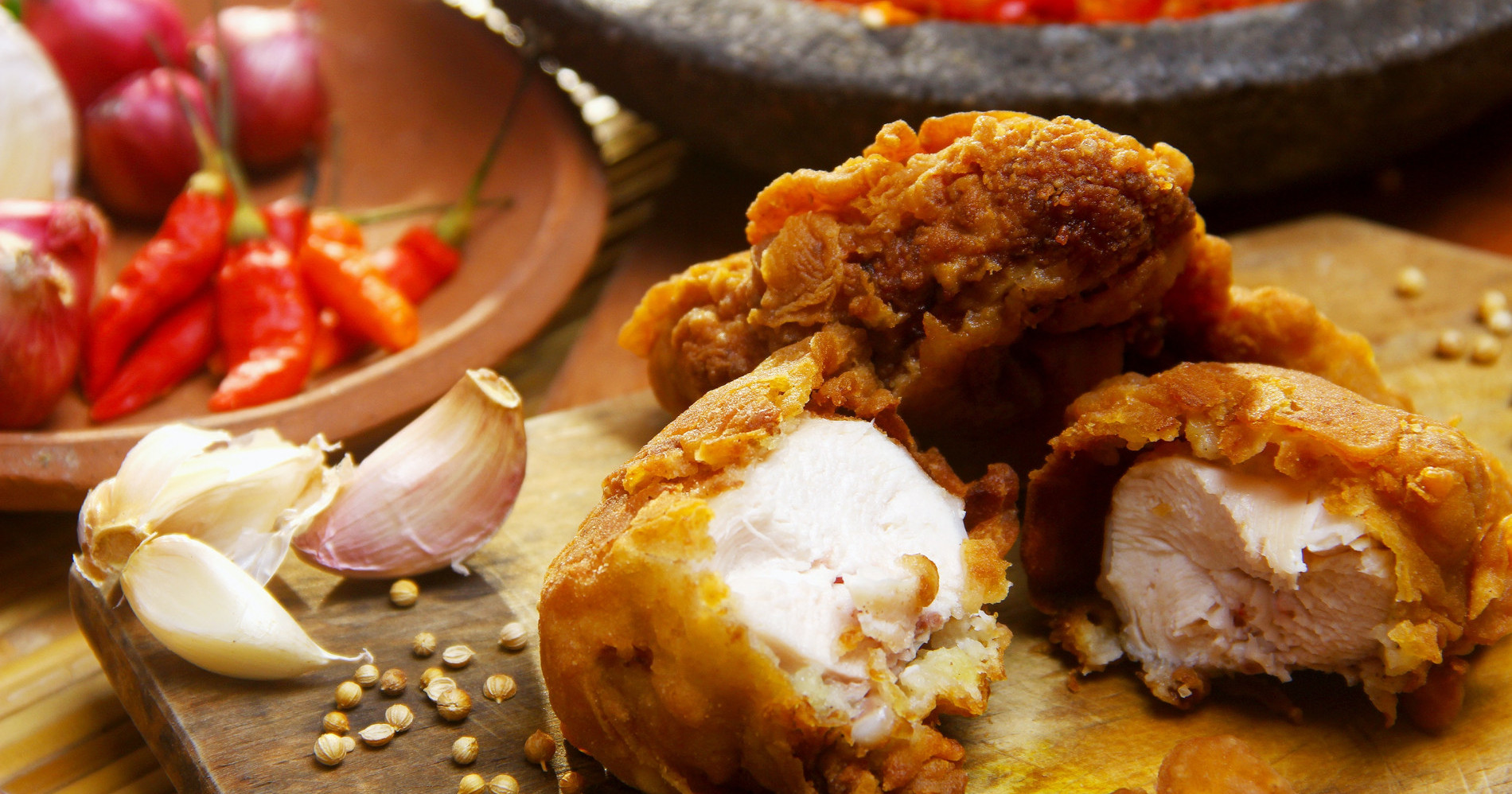 Resep Ayam Goreng Bawang Putih, Menu Renyah & Beraroma Harum