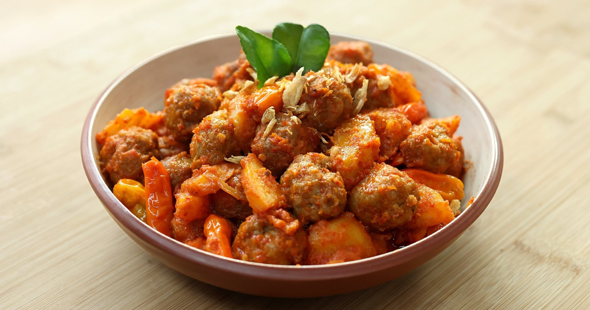 Resep Balado Bola Daging, Sajian Nikmat untuk Lauk Makan di Rumah