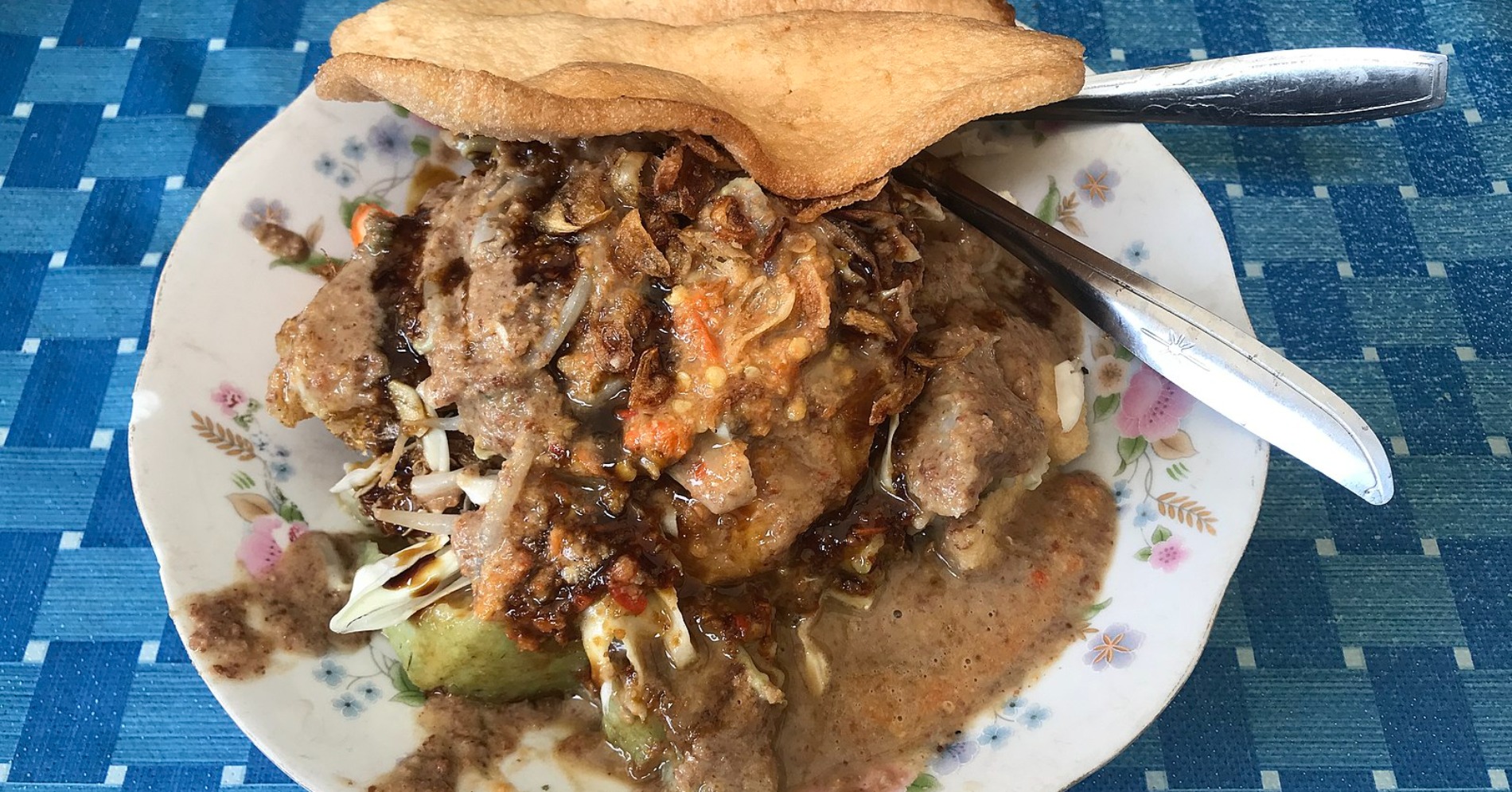 Resep Tahu Gimbal dengan Bumbu Kacang Lezat Khas Semarang