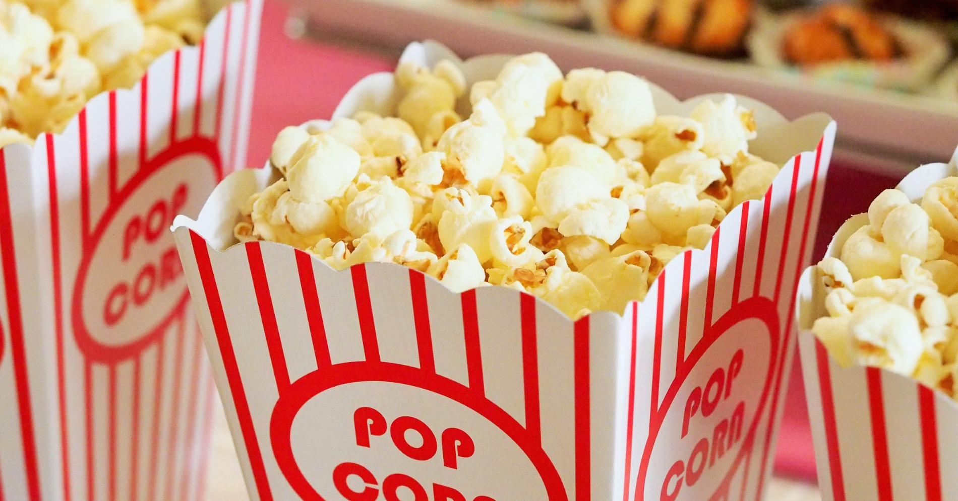 Kenapa Popcorn Identik Jadi Camilan di Bioskop? Ternyata Begini Sejarahnya
