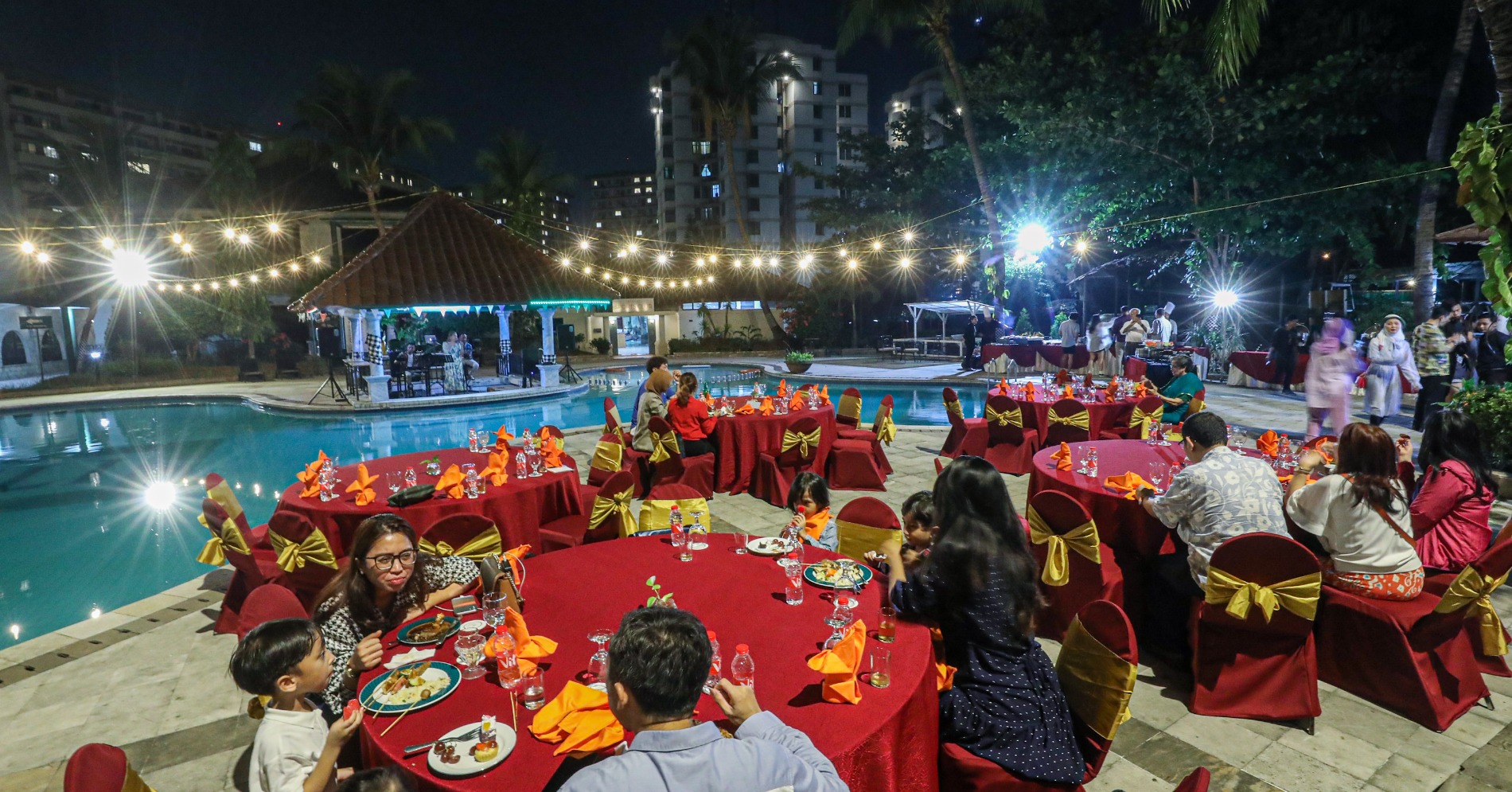 Lezatnya Daging Barbeque di Asian BBQ Night by Hotel Sahid Jaya Lippo Cikarang