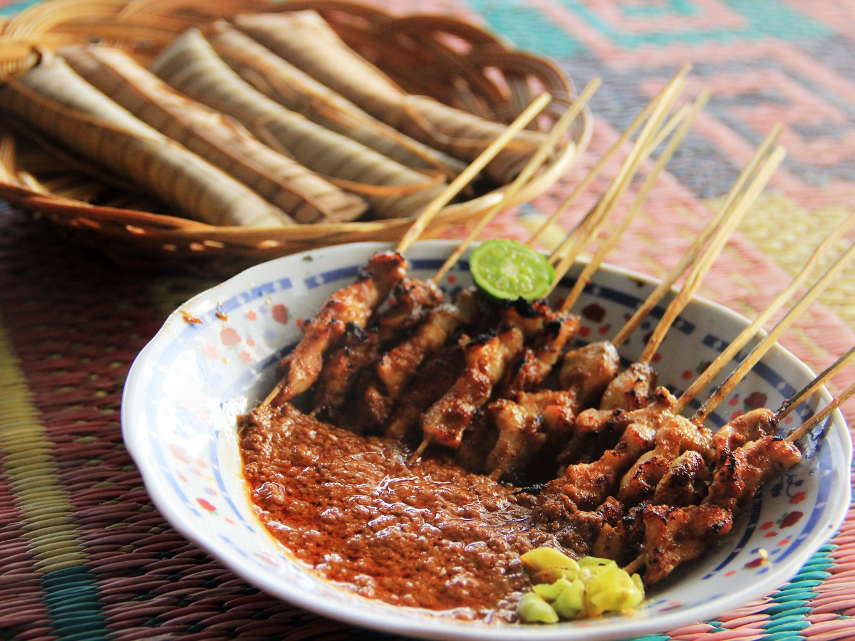 Sate Bulayak. (Sumber foto: Indonesia Kaya) Sate Bulayak. (Sumber foto: Indonesia Kaya)