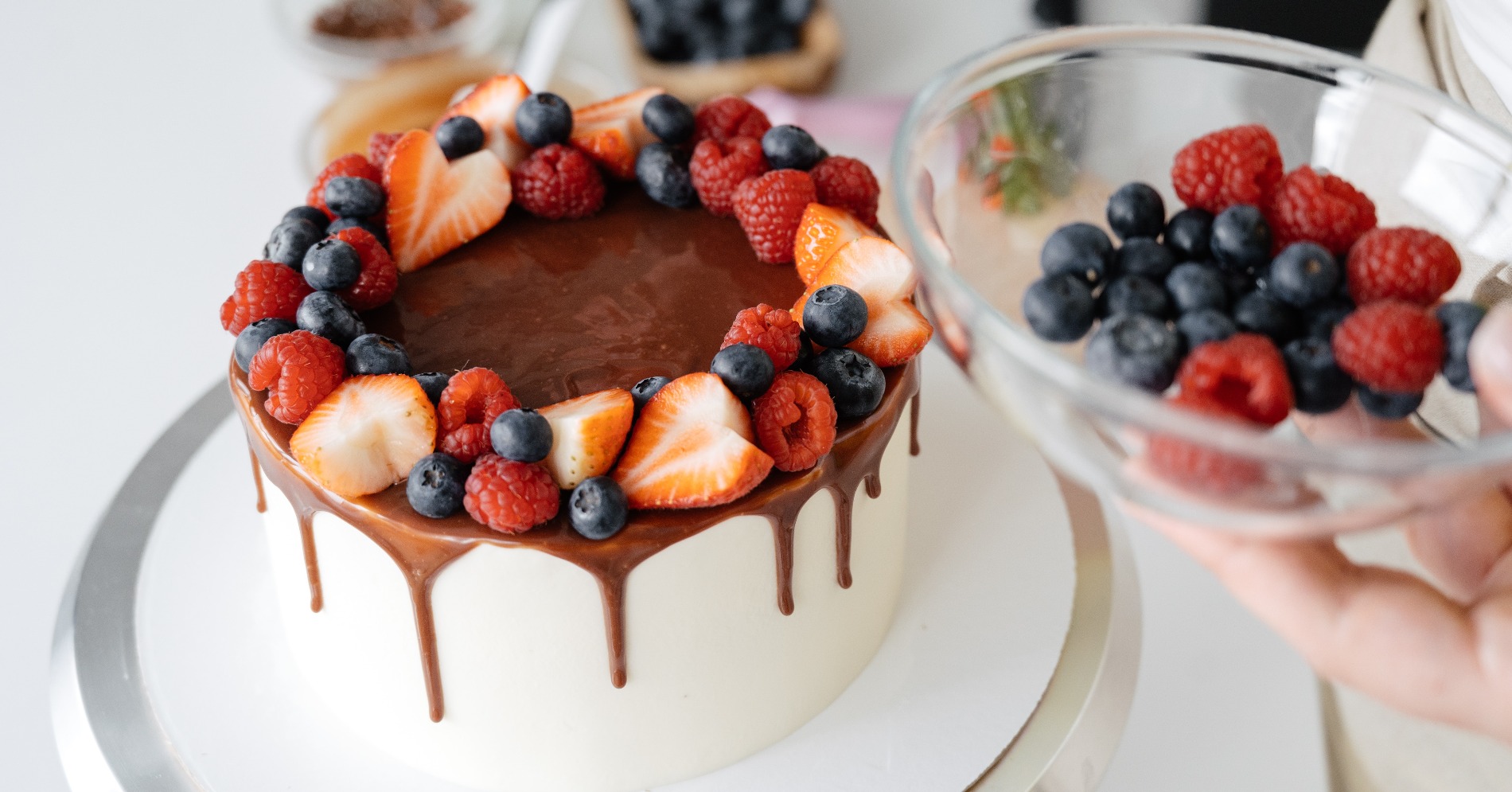 Gluten Free Matcha Choco Berry. (Sumber gambar: Shvets Production/Pexels)