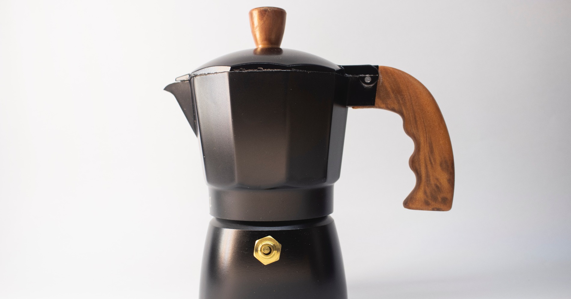 Mokapot. (Sumber gambar: Mostafa Mahmoudi/Unplash) Mokapot. (Sumber gambar: Mostafa Mahmoudi/Unplash)