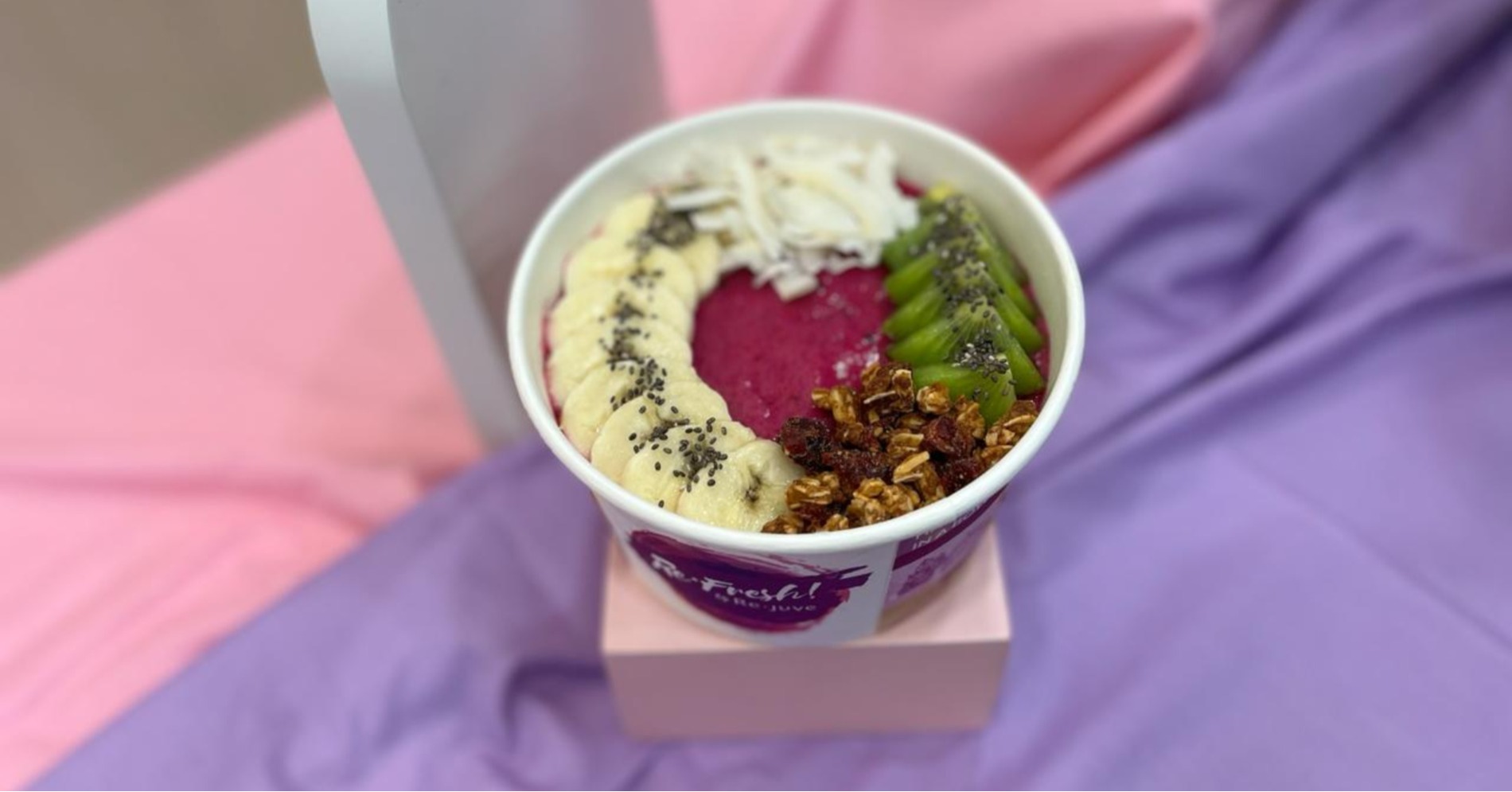 Smoothies bowl Refresh by Re.juve (Sumber gambar: Indah Permata Hati/Hypeabis.id) Smoothies bowl Refresh by Re.juve (Sumber gambar: Indah Permata Hati/Hypeabis.id)