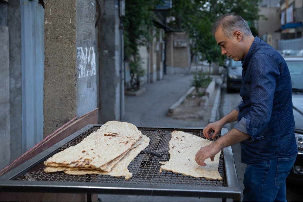 Roti Sangak. (Sumber foto: flickr/Ninara)