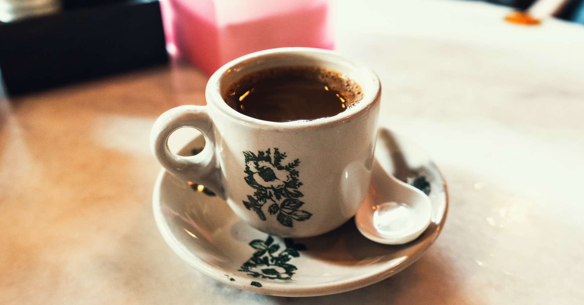 Serupa Tapi Tak Sama, Kenali Perbedaan Kopitiam dengan Coffee Shop&nbsp;