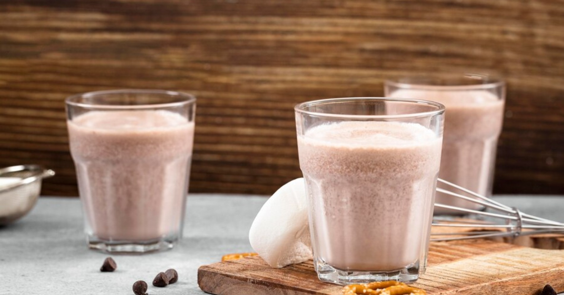 Smoothie selai kacang coklat dengan yogurt (Sumber: freepik) Smoothie selai kacang coklat dengan yogurt (Sumber: freepik)