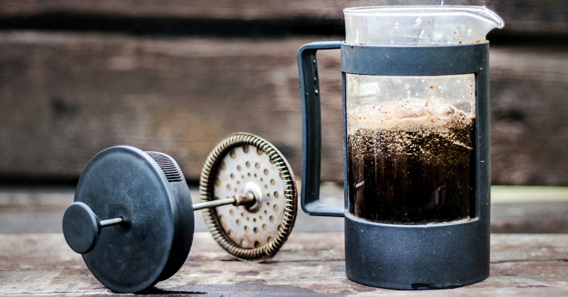 5 Teknik Menyeduh Kopi Americano, Mana Favorit Genhype?