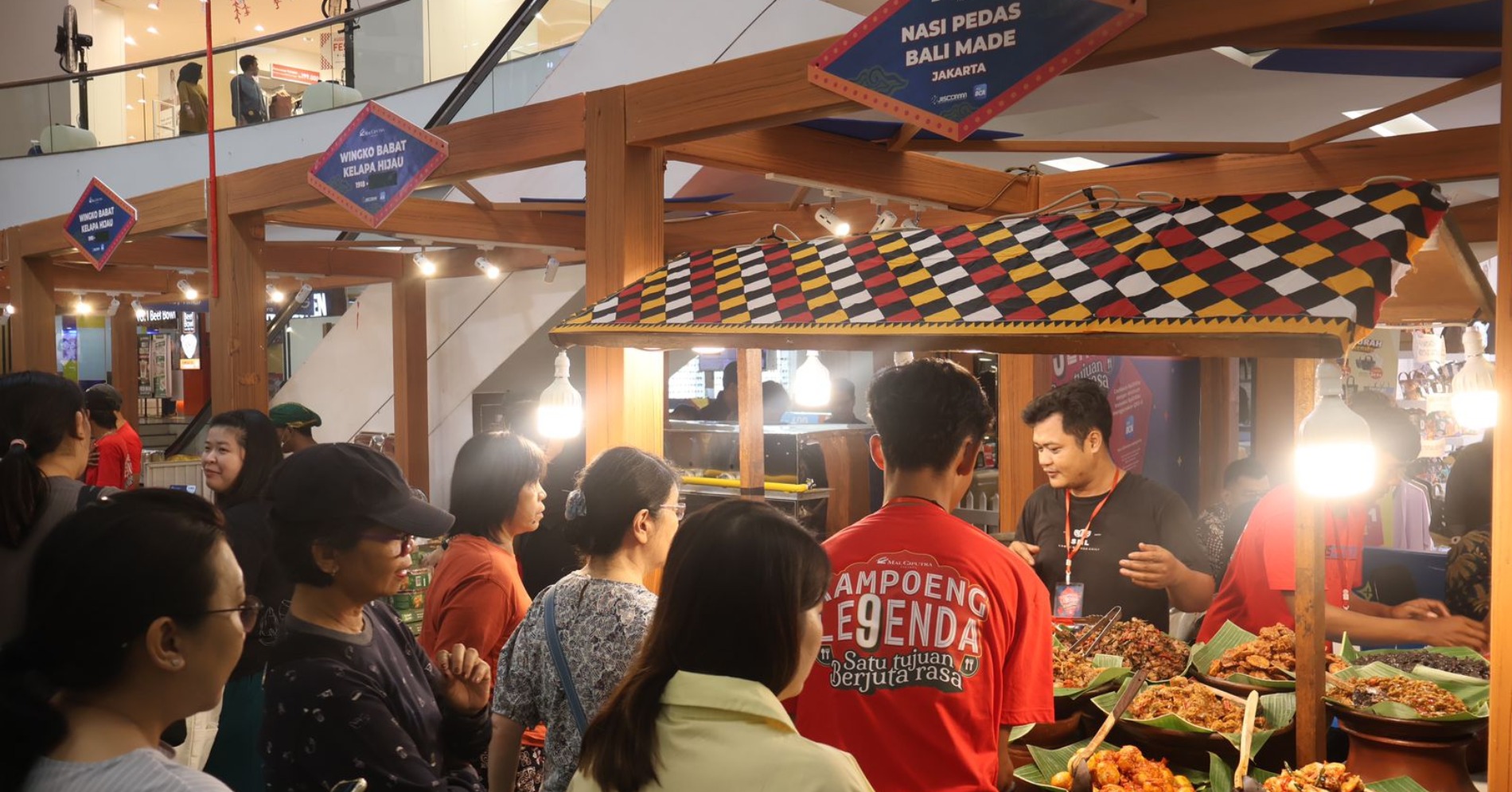 Berburu Kuliner Legendaris Indonesia di Kampoeng Legenda Mal Ciputra Jakarta