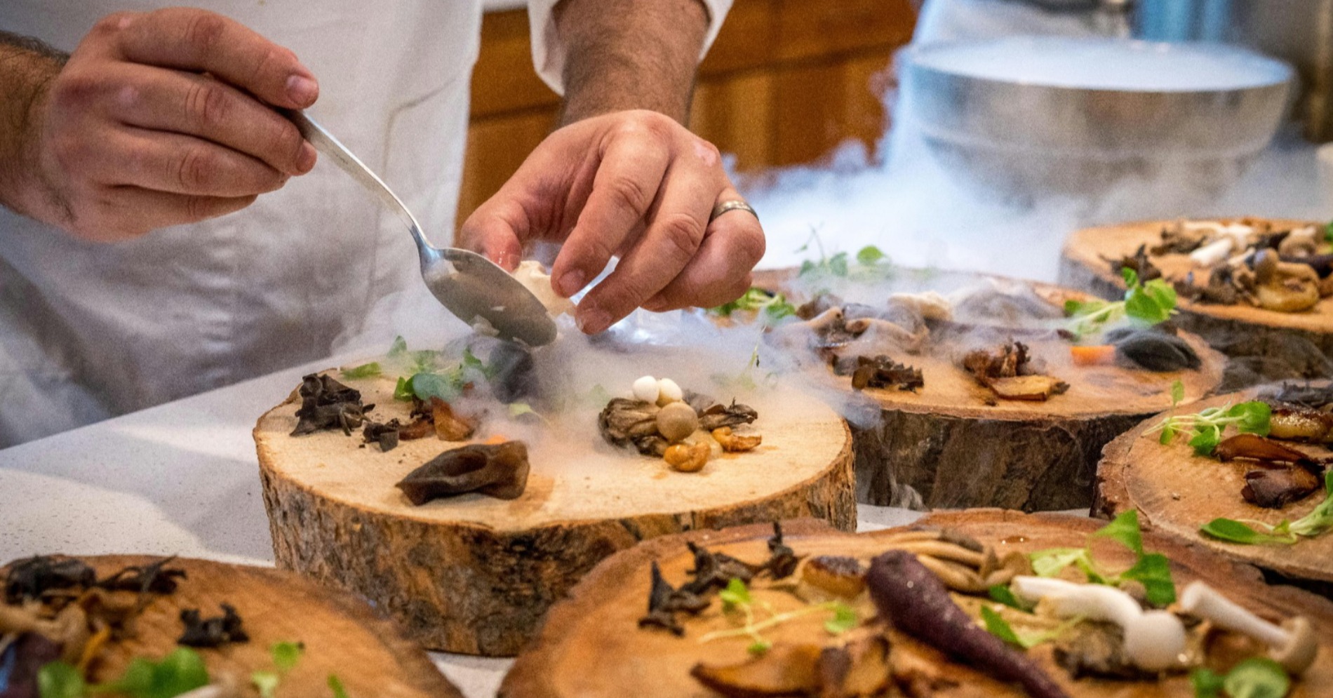 8 Tren Kuliner Global, Panduan Inovatif untuk Chef dan Bisnis F&B Tetap Relevan