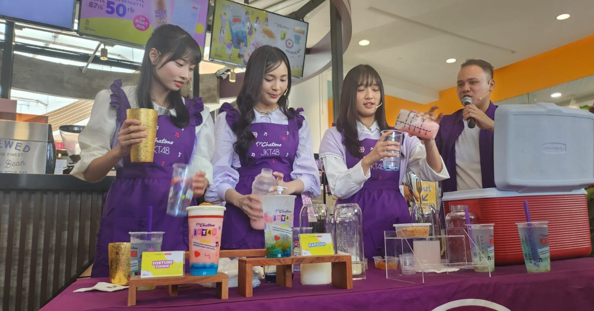 Intip Resep Minuman Rapsodi dan Fortune Cookie, Menu Baru Chatime X JKT48