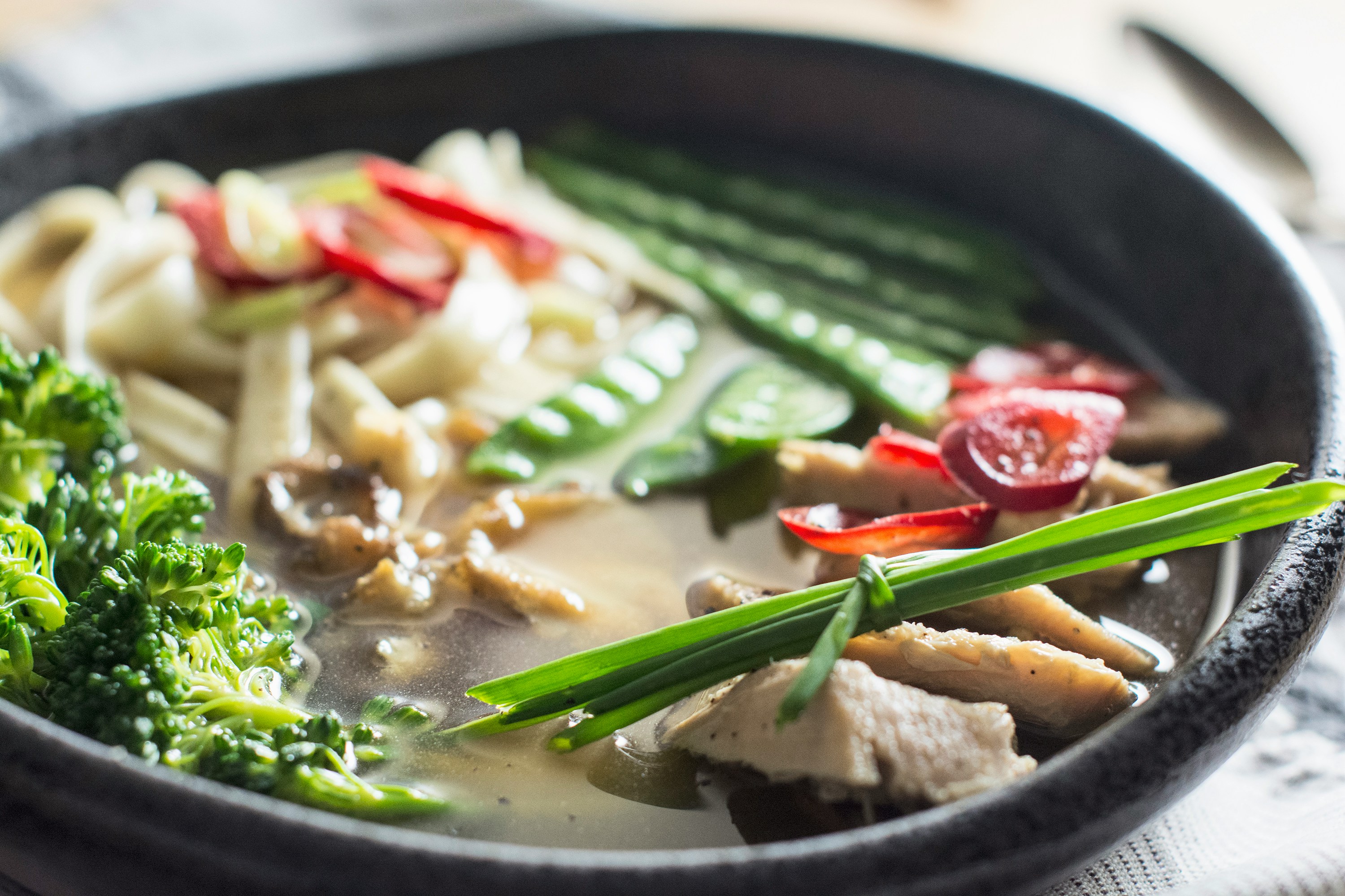Resep Membuat Opor Ayam Kuah Putih yang Lezat dan Gurih