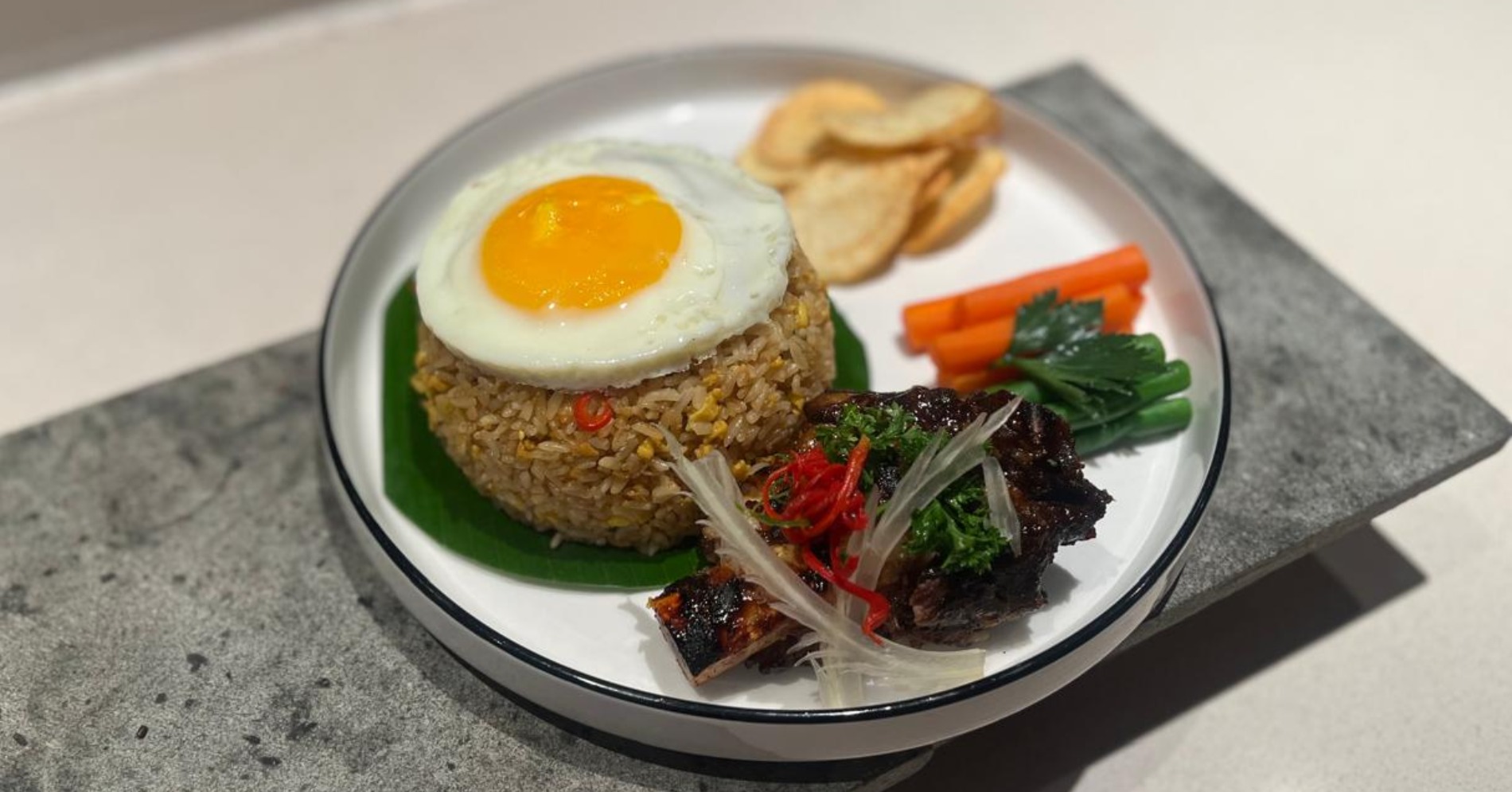 Mencicip Kreasi Sederhana Menu Nasi Goreng Iga Bistik