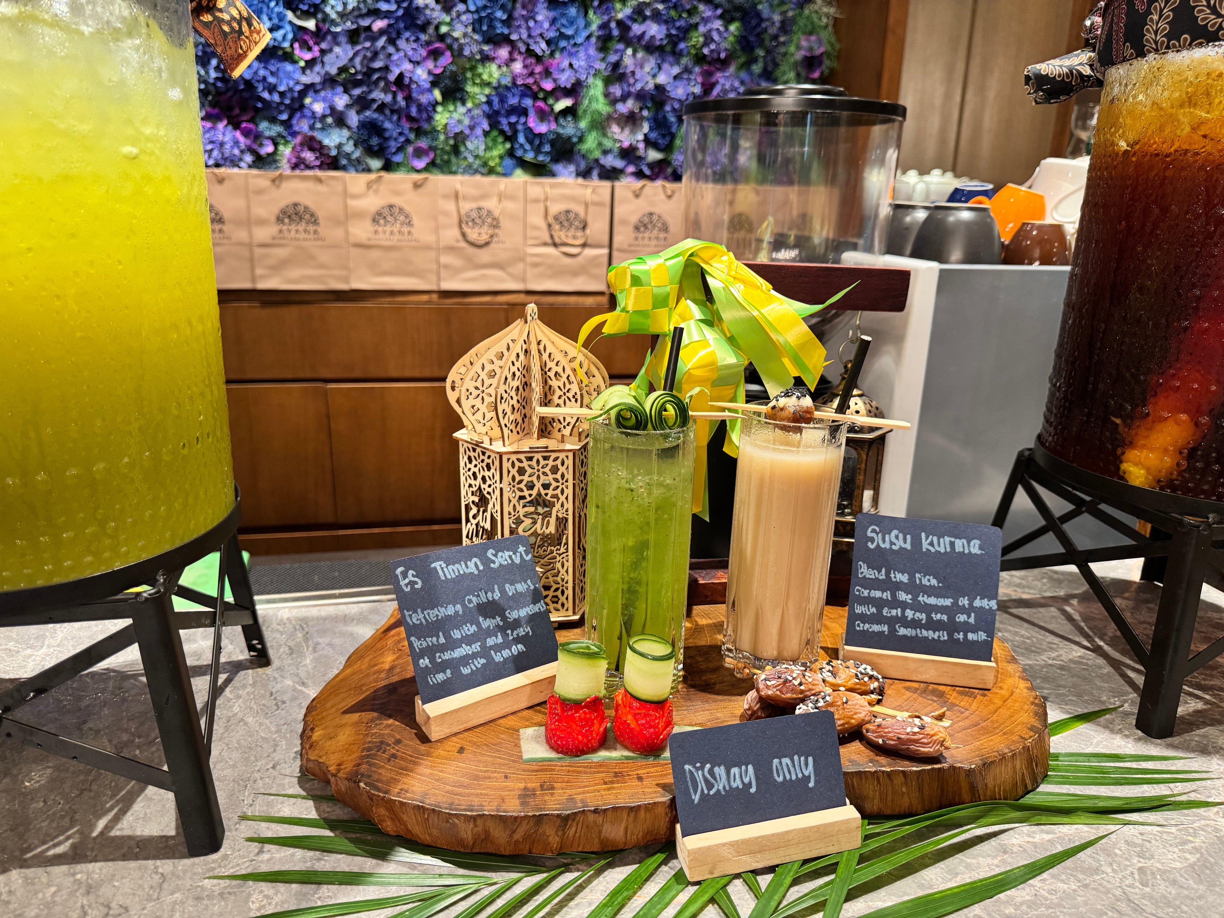 Berbagai pilihan minuman segar.