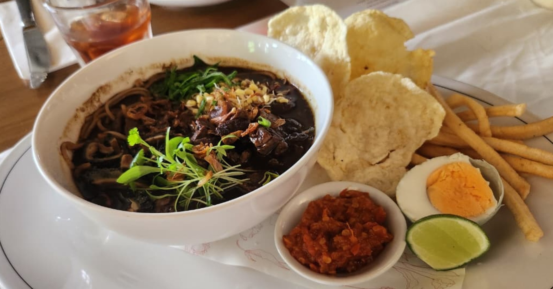 Mie Rawon (Sumber Foto: Hypeabis.id/Kintan Nabila) Mie Rawon (Sumber Foto: Hypeabis.id/Kintan Nabila)