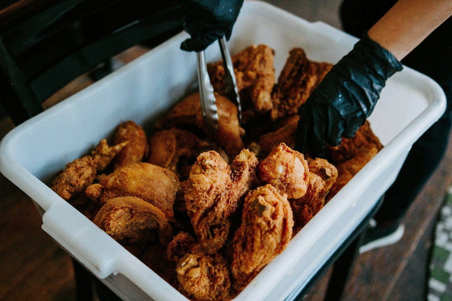Ayam goreng (Sumber gambar: Unsplash/Gabe Pierce) Ayam goreng (Sumber gambar: Unsplash/Gabe Pierce)