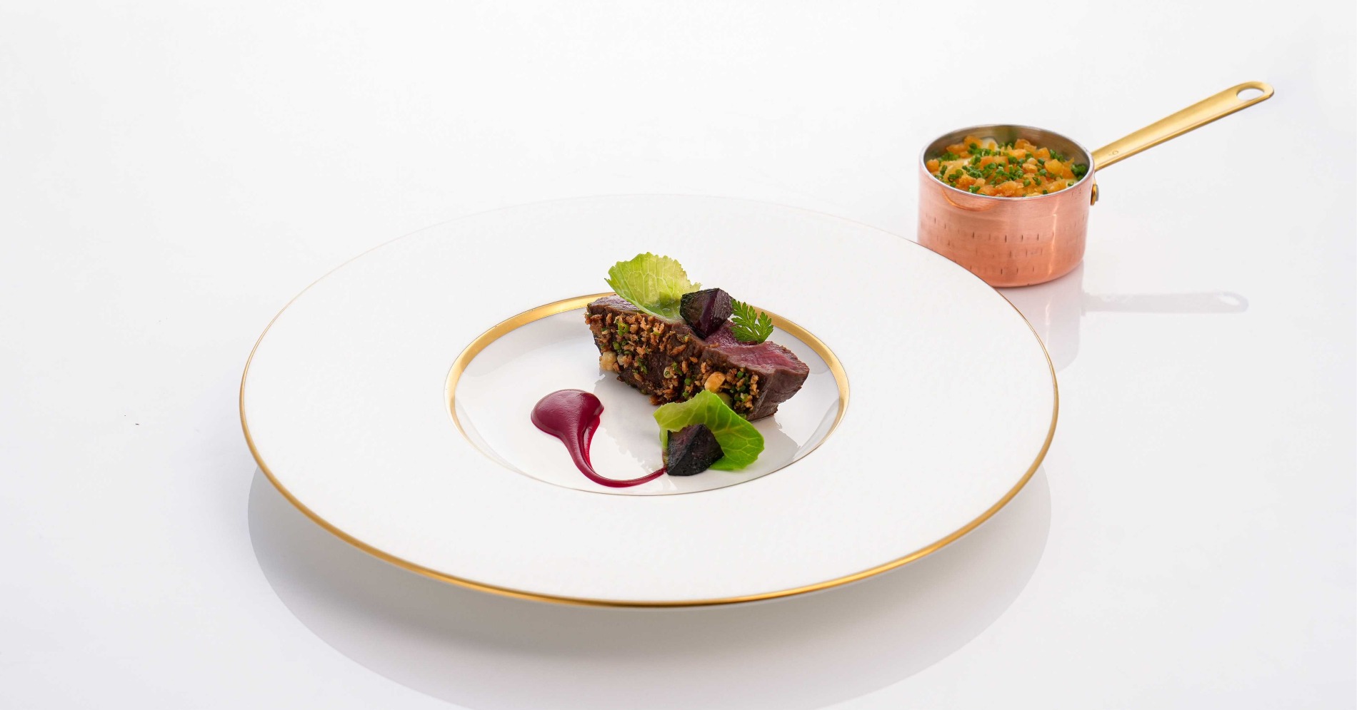 Wagyu Tenderloin (Sumber Foto: The Crown) Wagyu Tenderloin (Sumber Foto: The Crown)