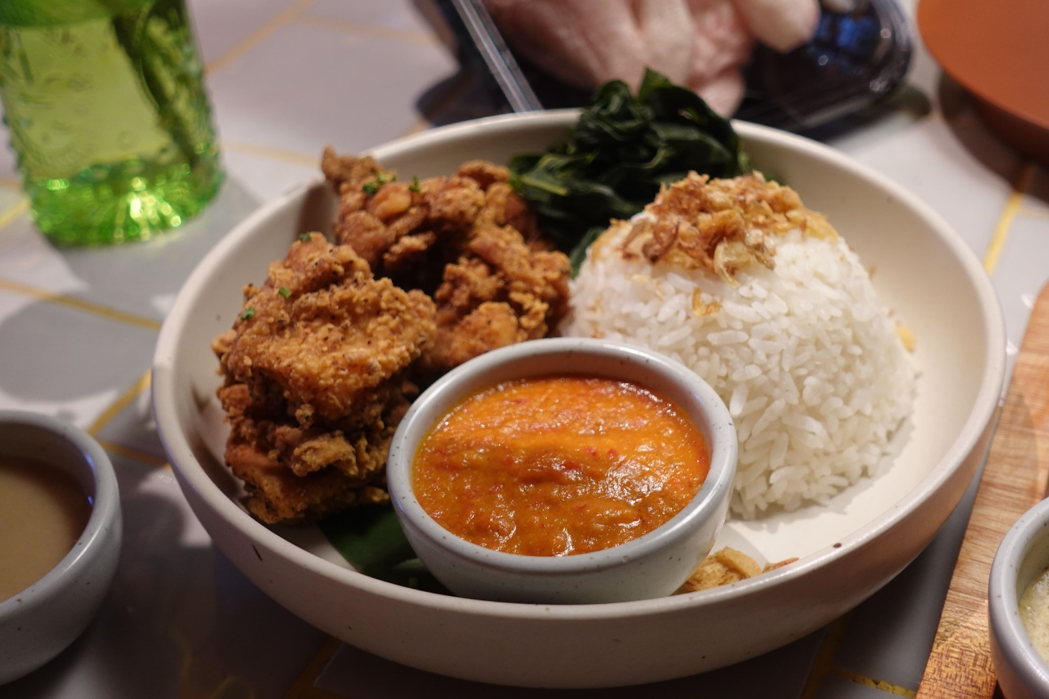 Melalui Fried Chickenette Series hasil kolaborasi dengan Olagud (Sumber gambar: Chelsea Venda/Hypeabis.id)