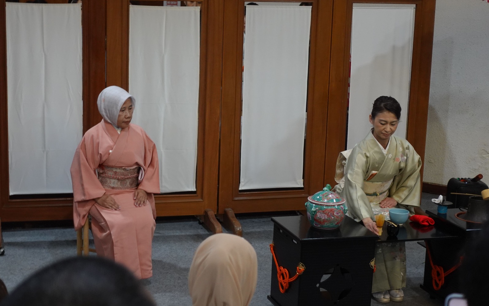 Experience Japanese Food Culture: Matcha and Sweets yang diprakarsai oleh Misi Jepang untuk ASEAN pada Selasa (10/12/2025). (Sumber gambar: Chelsea Venda/Hypeabis.id) Experience Japanese Food Culture: Matcha and Sweets yang diprakarsai oleh Misi Jepang untuk ASEAN pada Selasa (10/12/2025). (Sumber gambar: Chelsea Venda/Hypeabis.id)