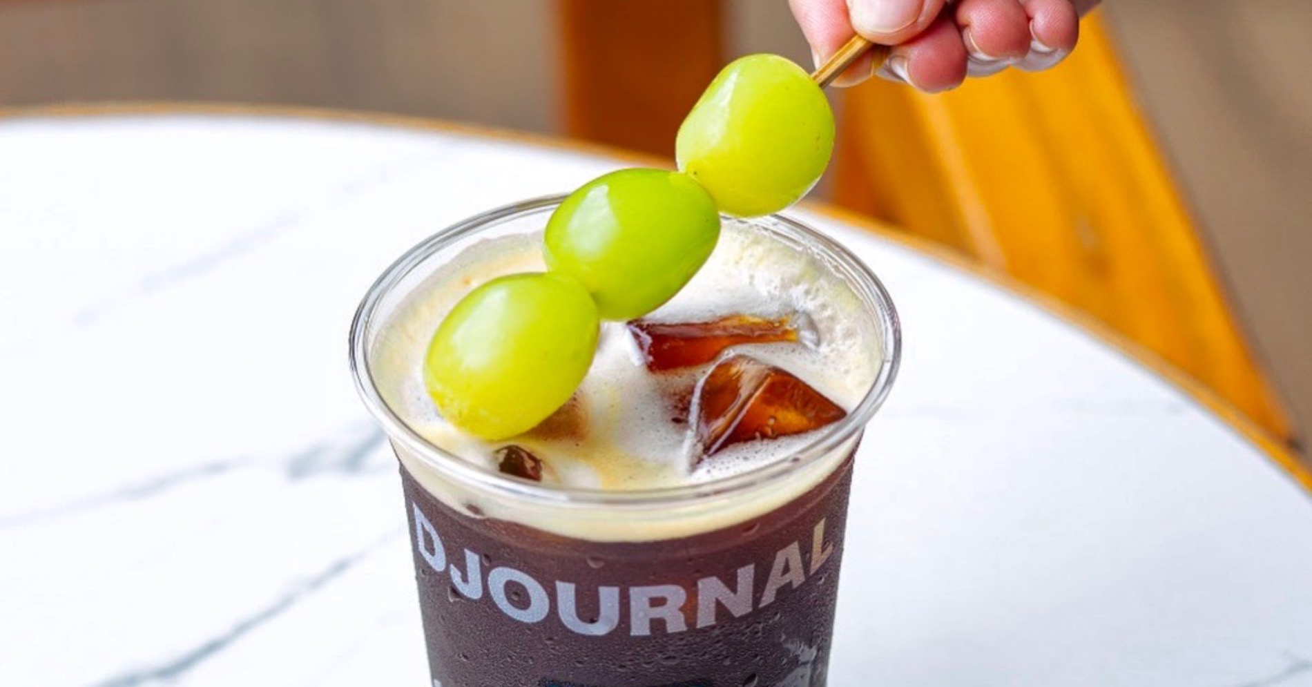 Djournal Coffee Tawarkan Menu Segar Muscat Grape Cold Brew dan Peach Cold Brew