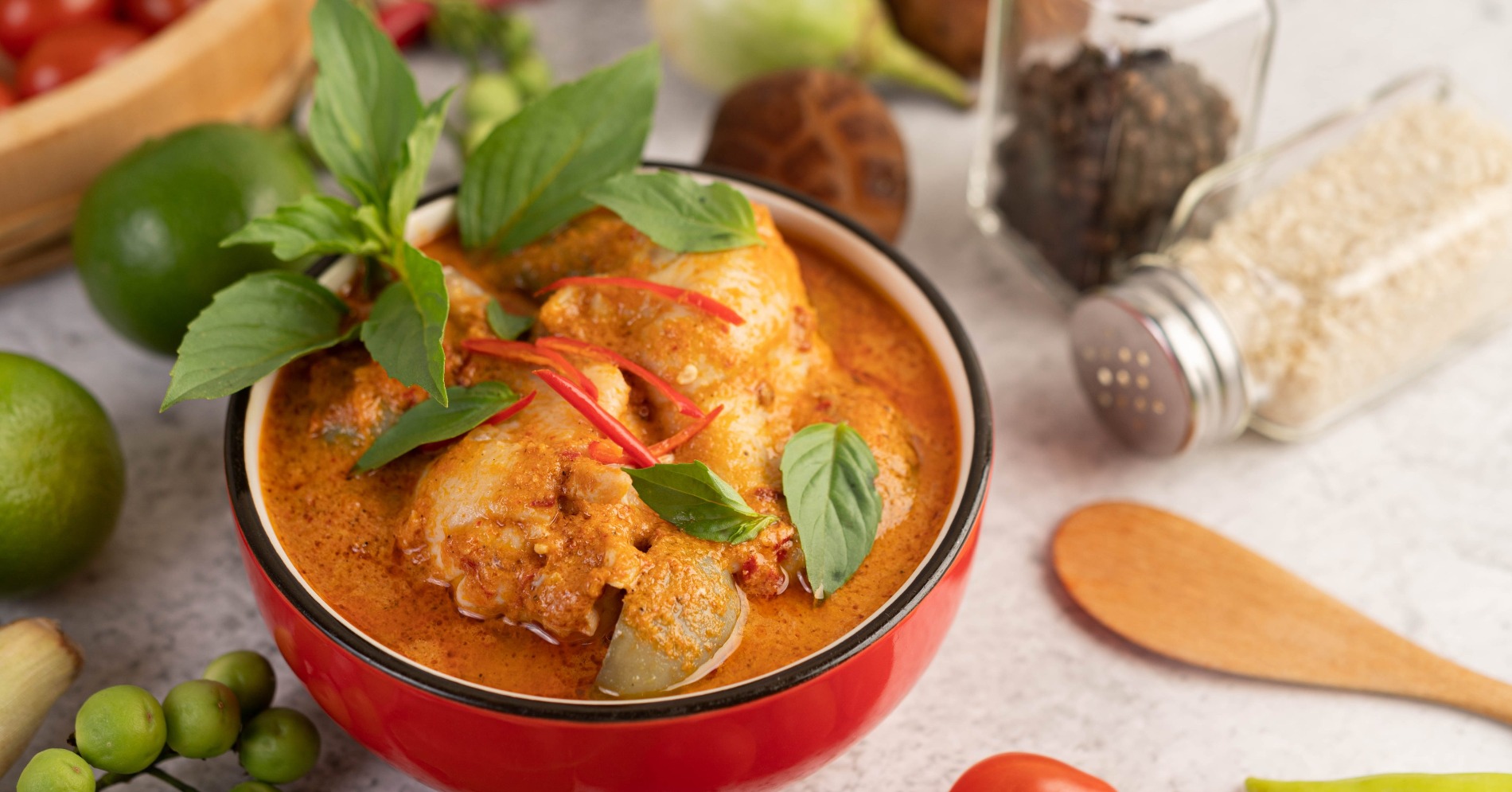 5 Sajian Pedas Ikonik Dunia, Dari Kari Phaal hingga Kimchi Jjigae